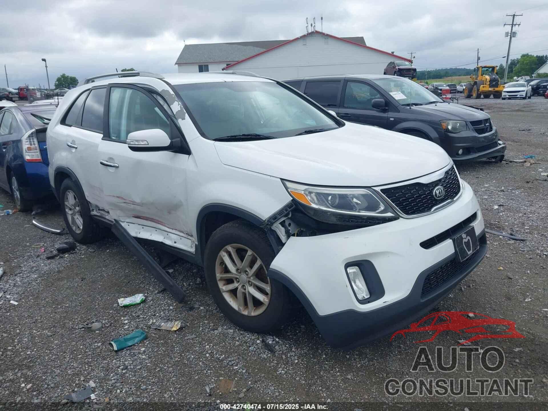 KIA SORENTO 2015 - 5XYKTCA63FG593571