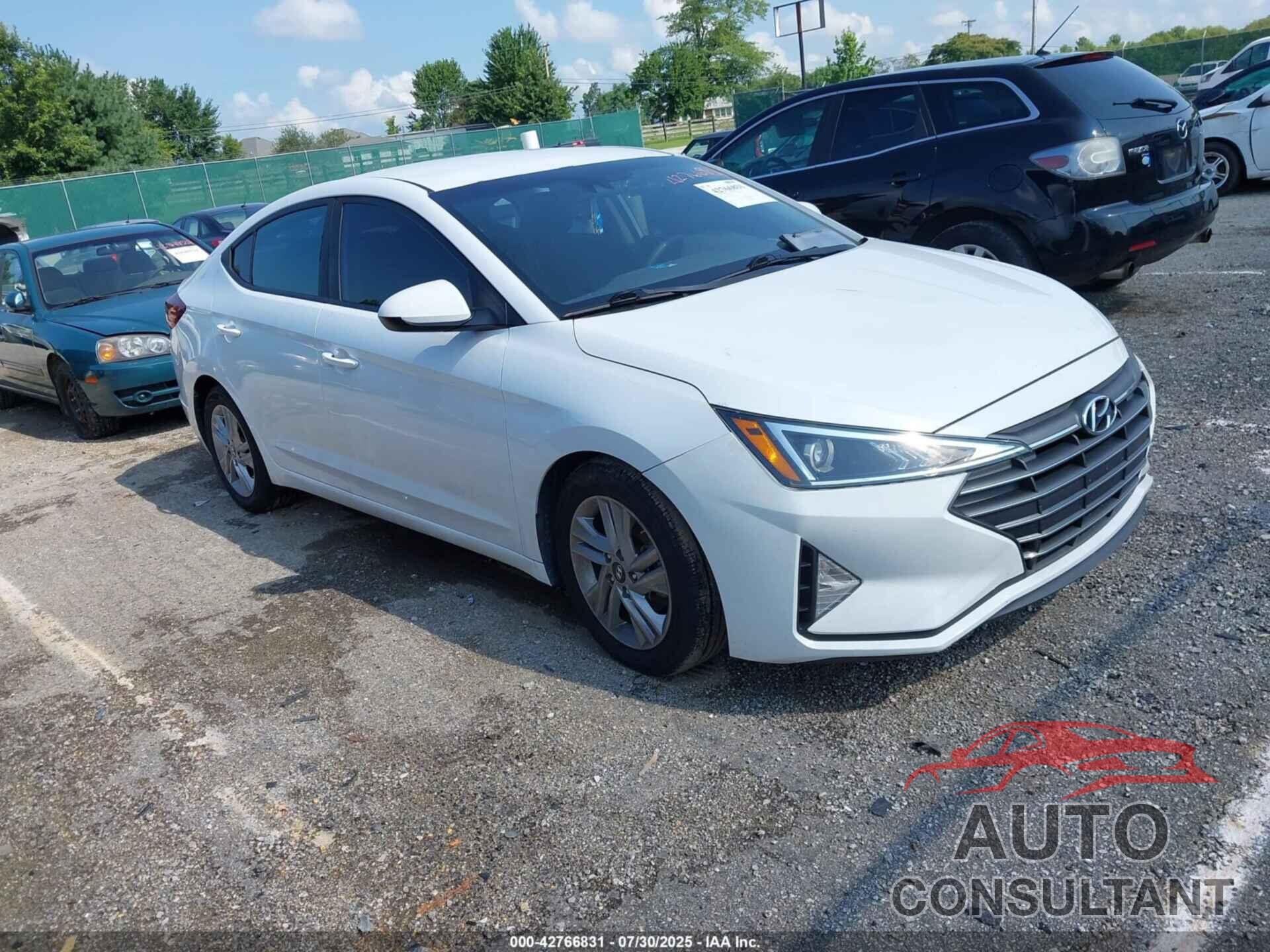 HYUNDAI ELANTRA 2020 - 5NPD84LF0LH558147