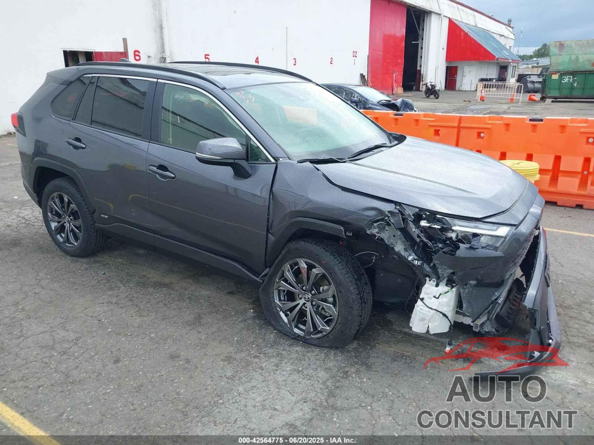 TOYOTA RAV4 HYBRID 2024 - JTMB6RFV0RD127531