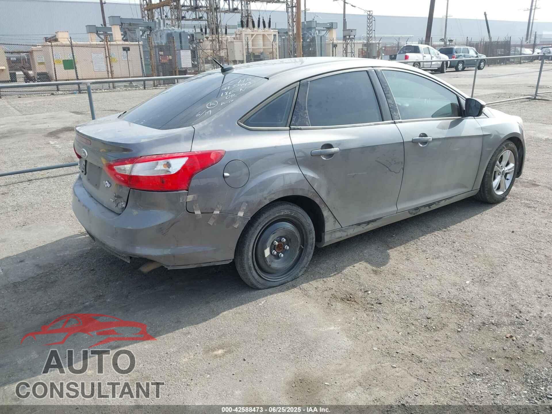 FORD FOCUS 2014 - 1FADP3F27EL301769