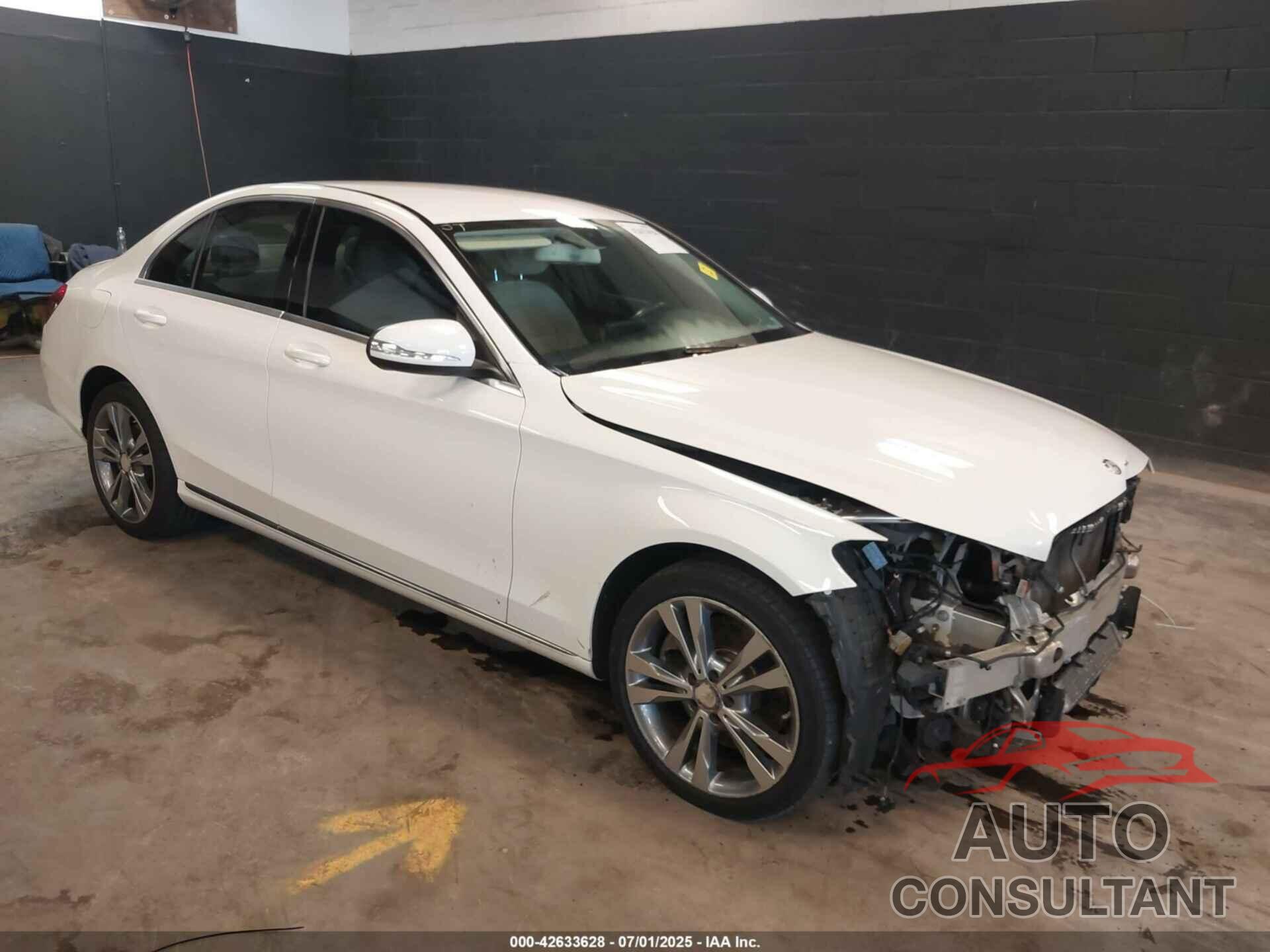 MERCEDES-BENZ C 300 2015 - 55SWF4KB8FU020231