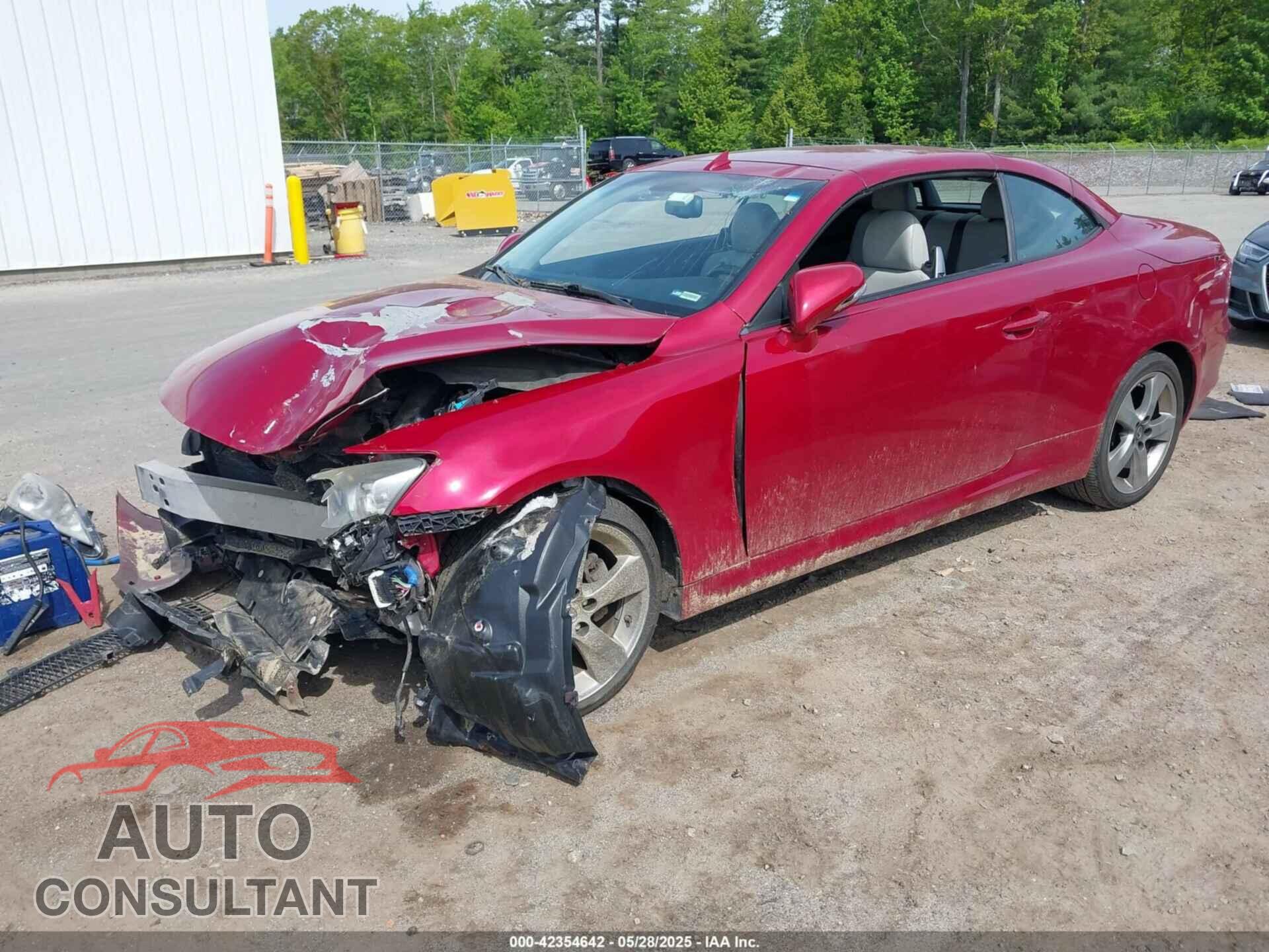 LEXUS IS 250C 2011 - JTHFF2C26B2516029
