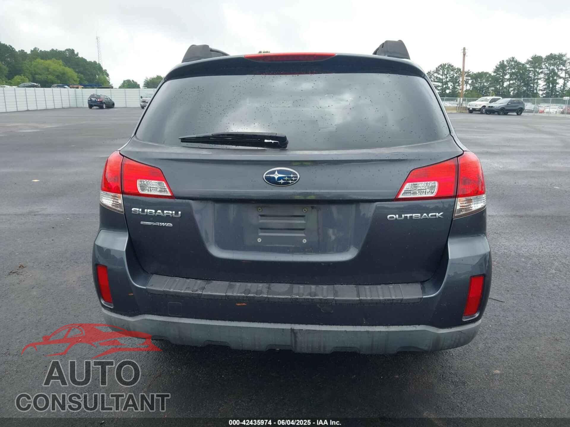SUBARU OUTBACK 2013 - 4S4BRCCC2D3203154