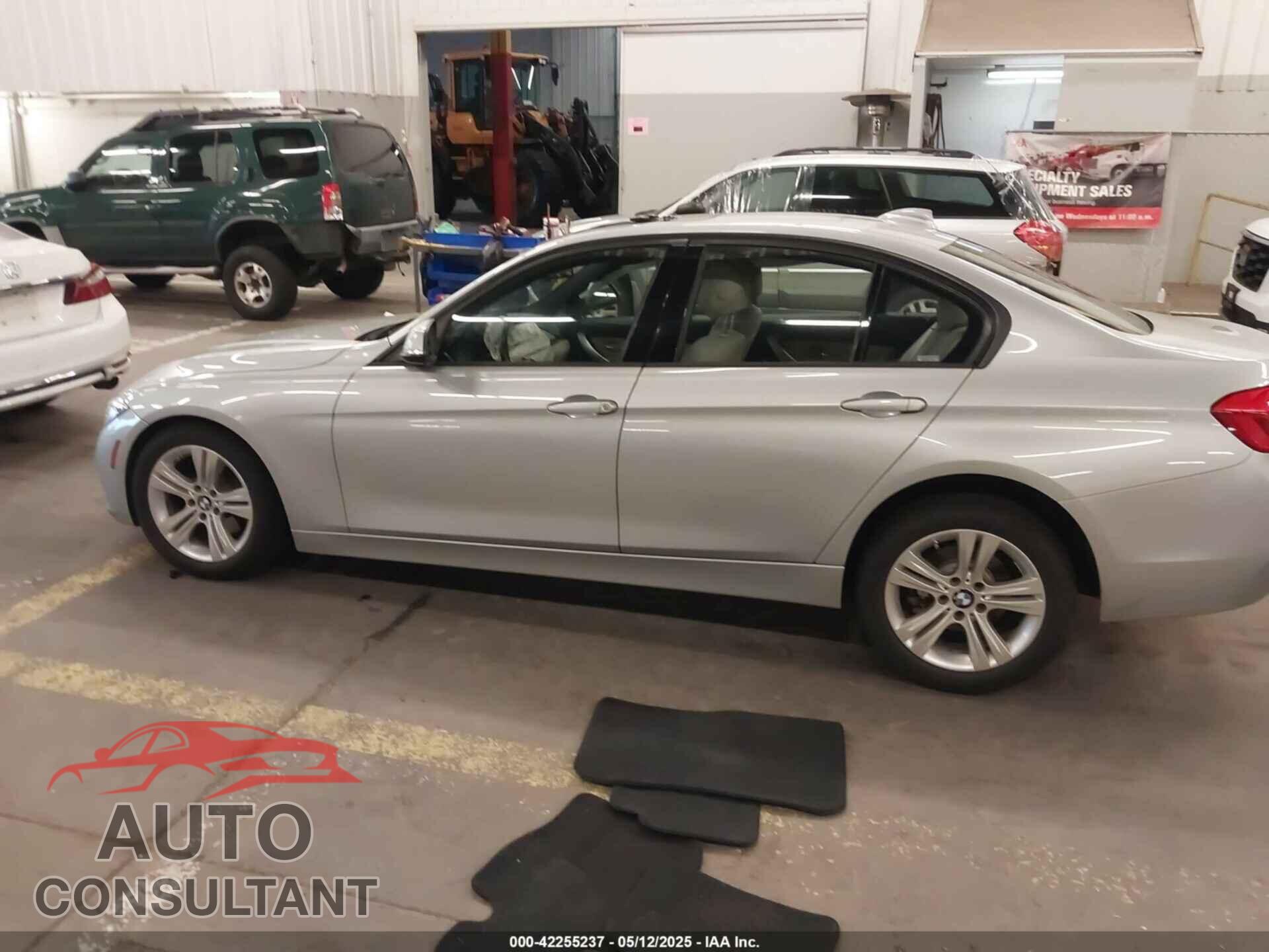BMW 328I 2016 - WBA8E3G59GNU03637