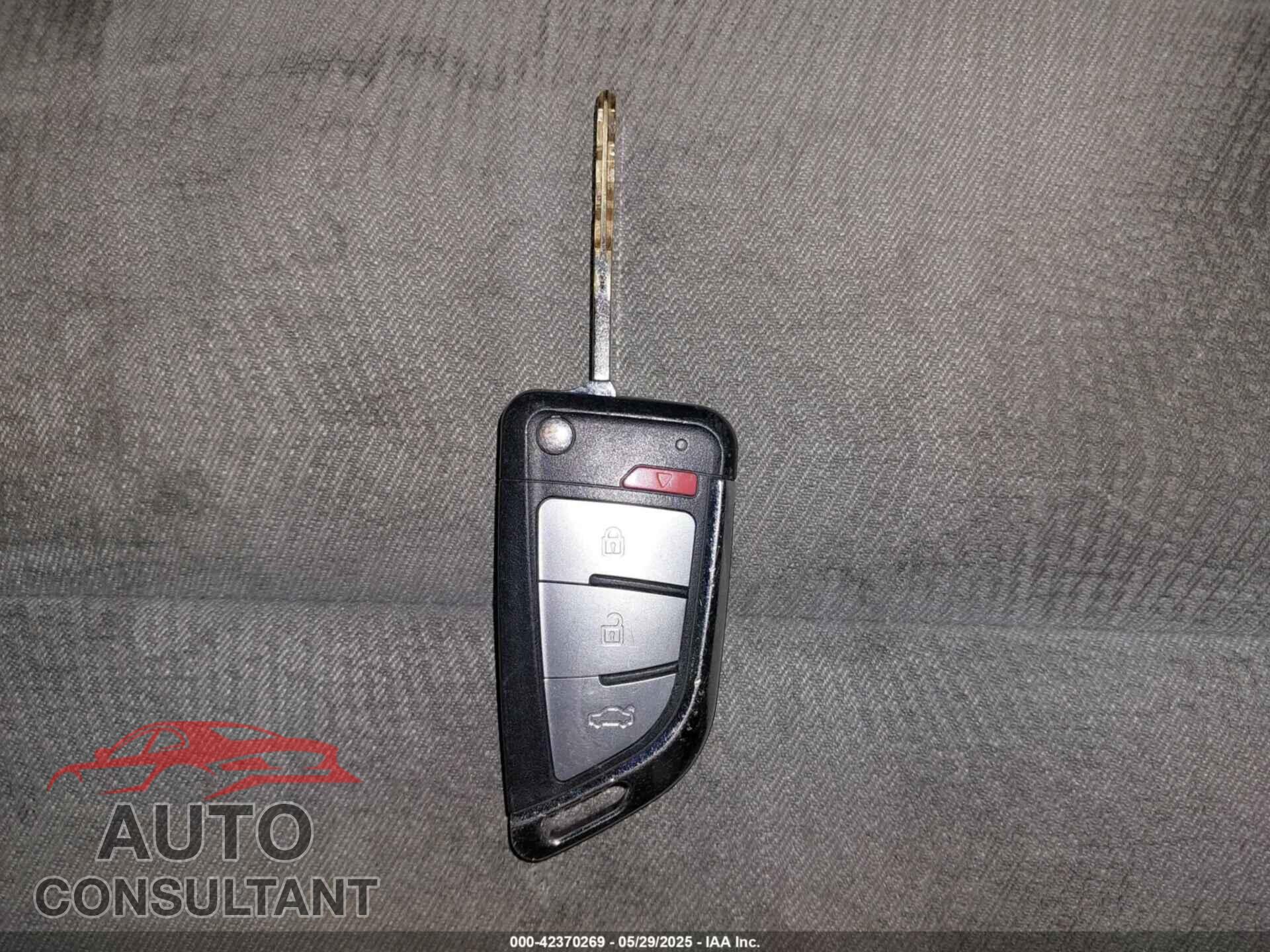 HONDA PILOT 2010 - 5FNYF4H25AB025123
