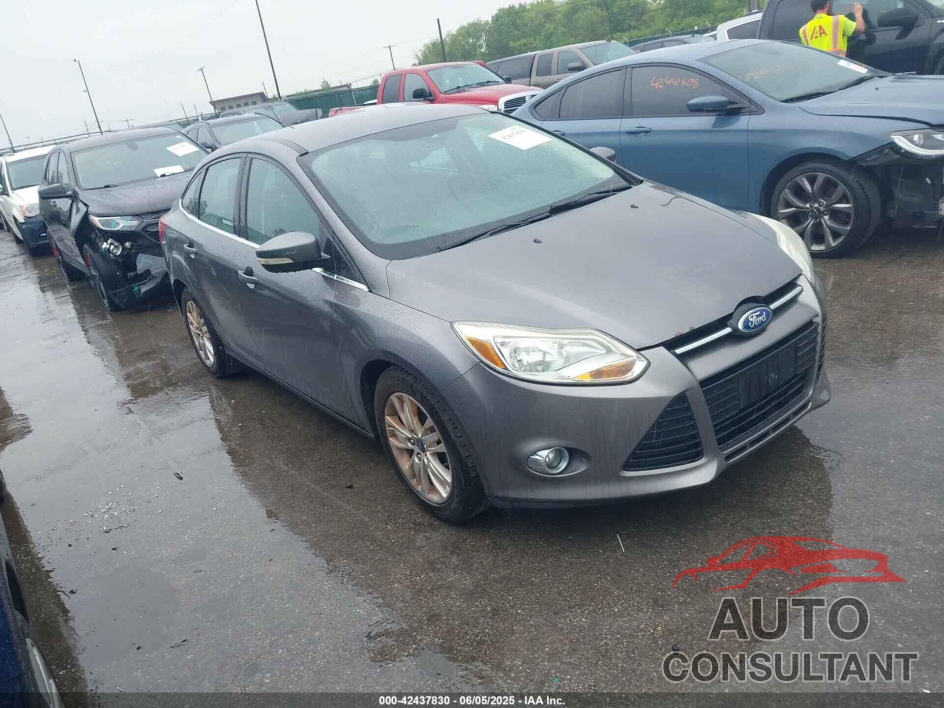 FORD FOCUS 2012 - 1FAHP3H24CL142091