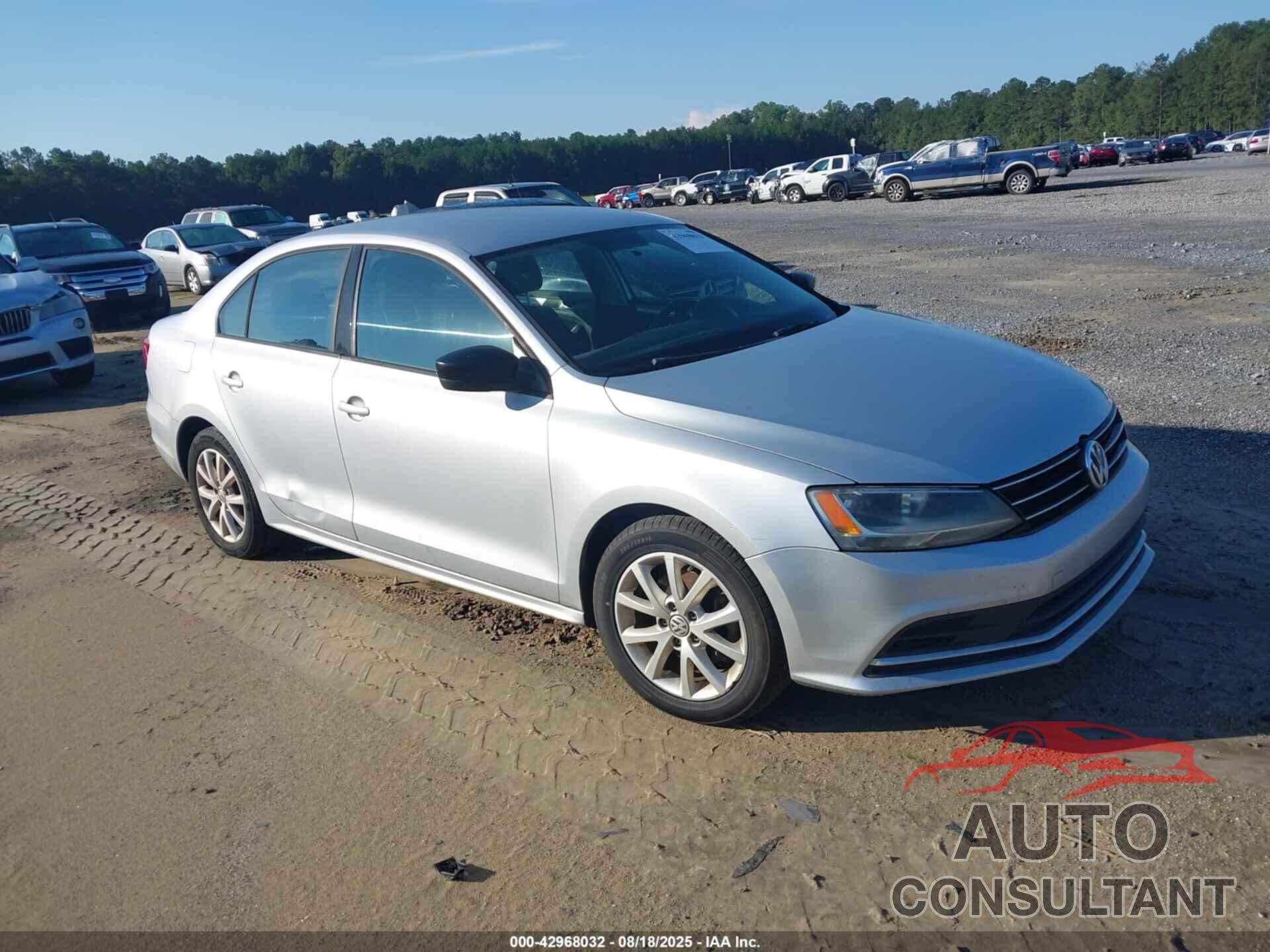 VOLKSWAGEN JETTA 2015 - 3VWD17AJ8FM208919