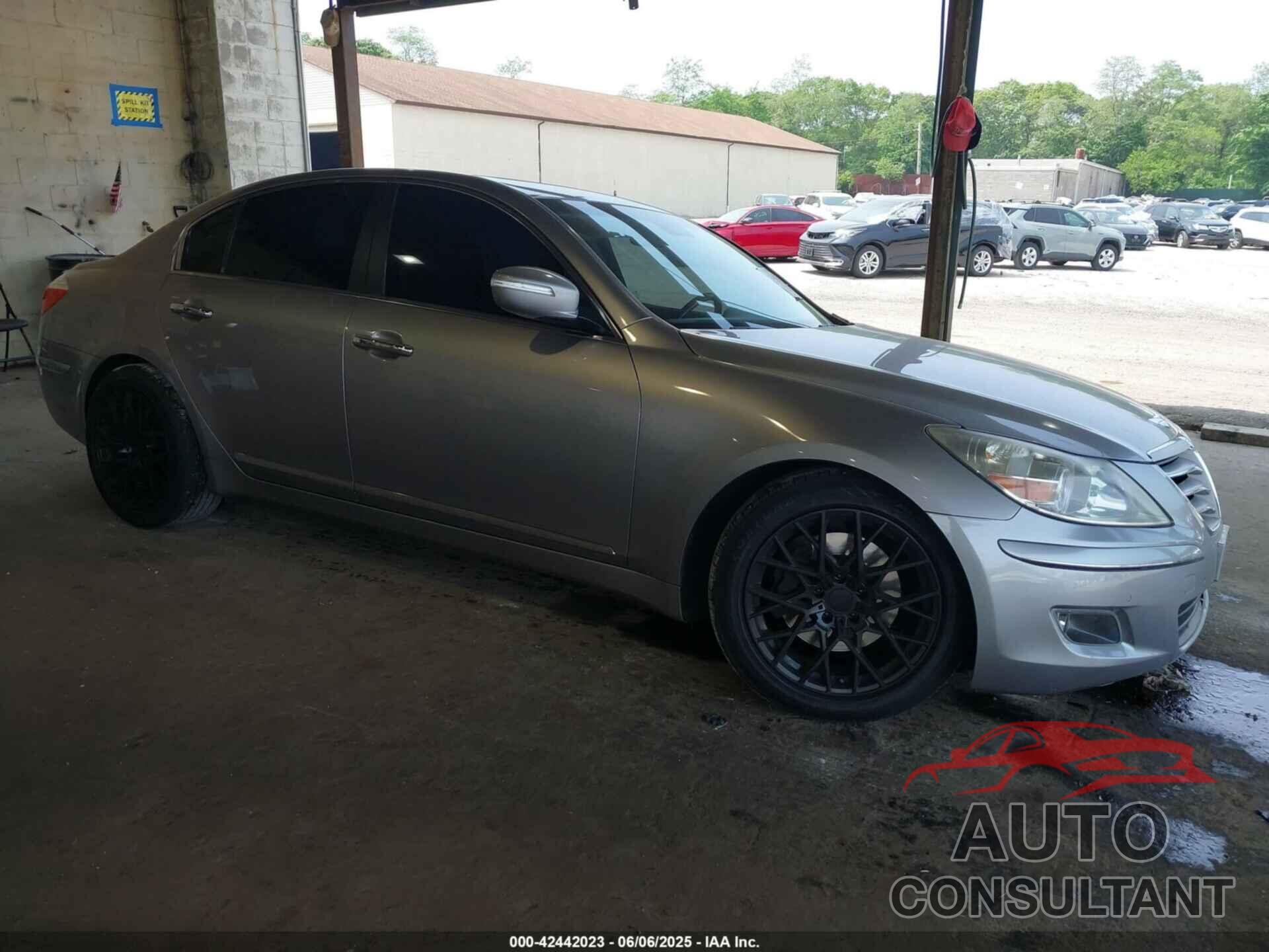 HYUNDAI GENESIS 2009 - KMHGC46F89U051921