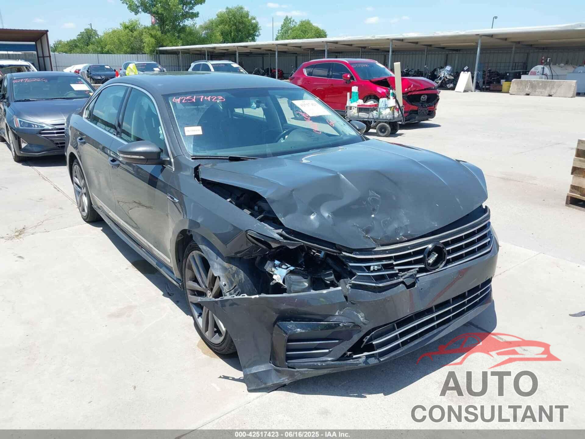 VOLKSWAGEN PASSAT 2017 - 1VWDT7A3XHC071966