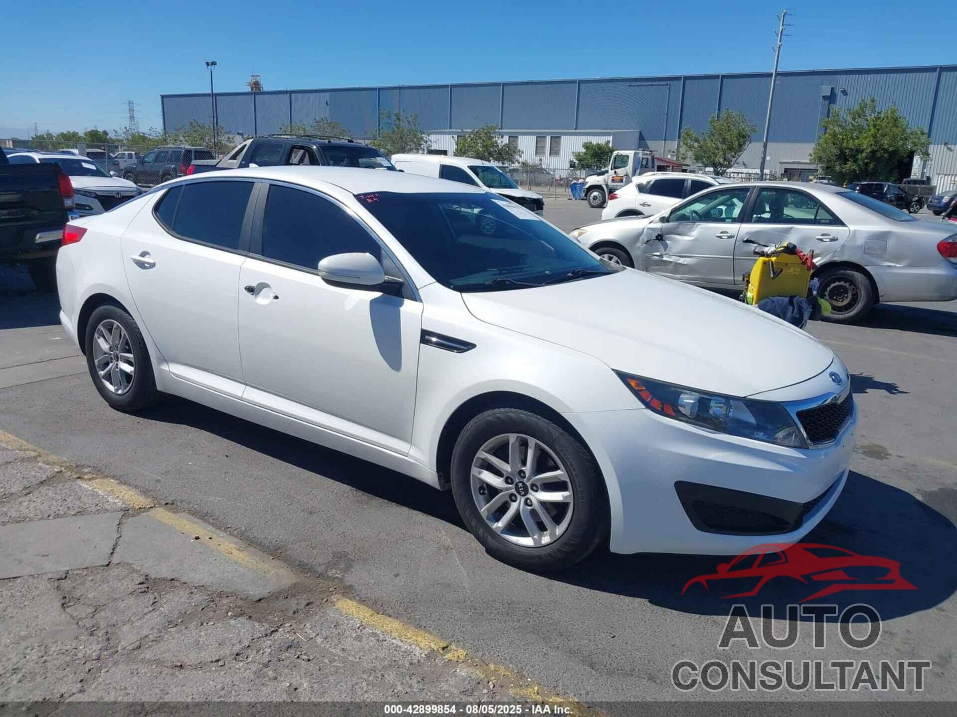 KIA OPTIMA 2011 - KNAGM4A77B5118183