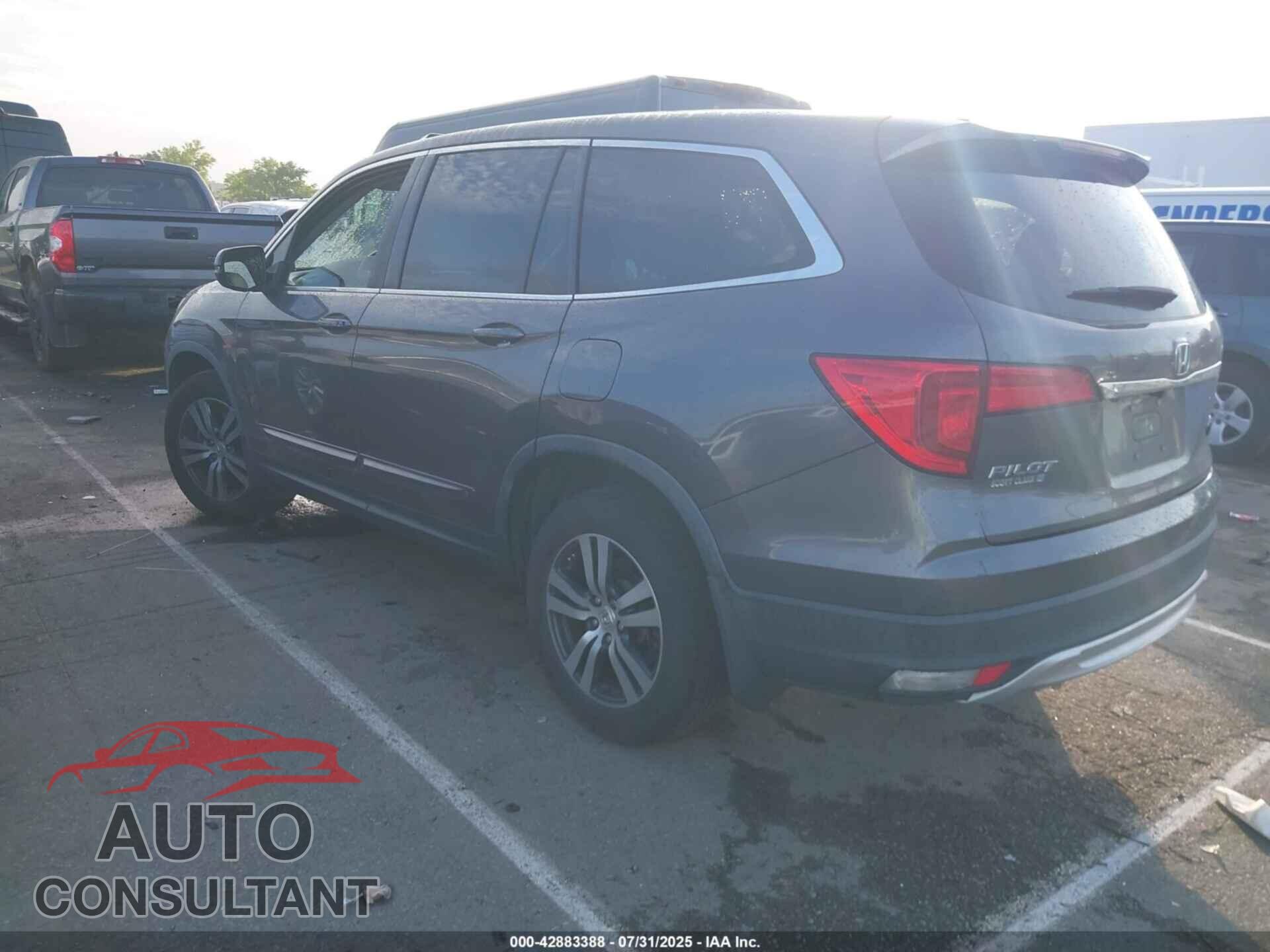 HONDA PILOT 2017 - 5FNYF6H69HB083762