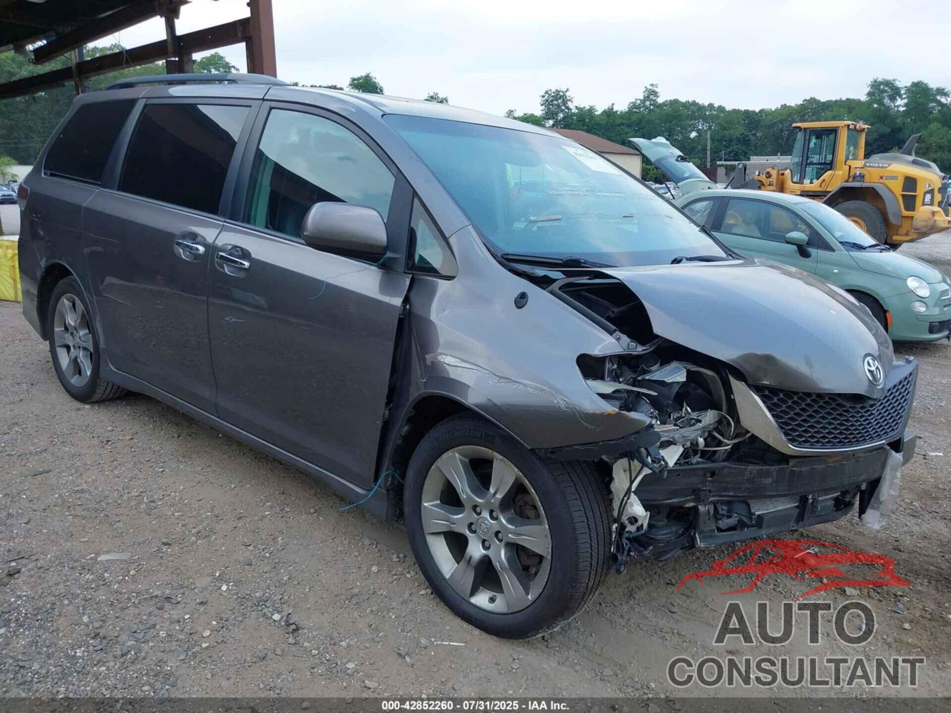 TOYOTA SIENNA 2014 - 5TDXK3DC8ES440762