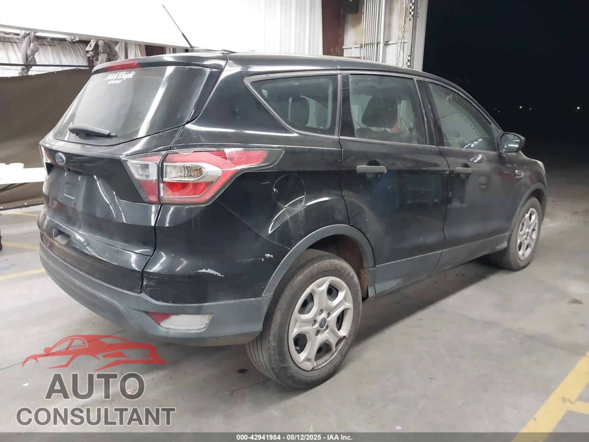 FORD ESCAPE 2017 - 1FMCU0F70HUB29149