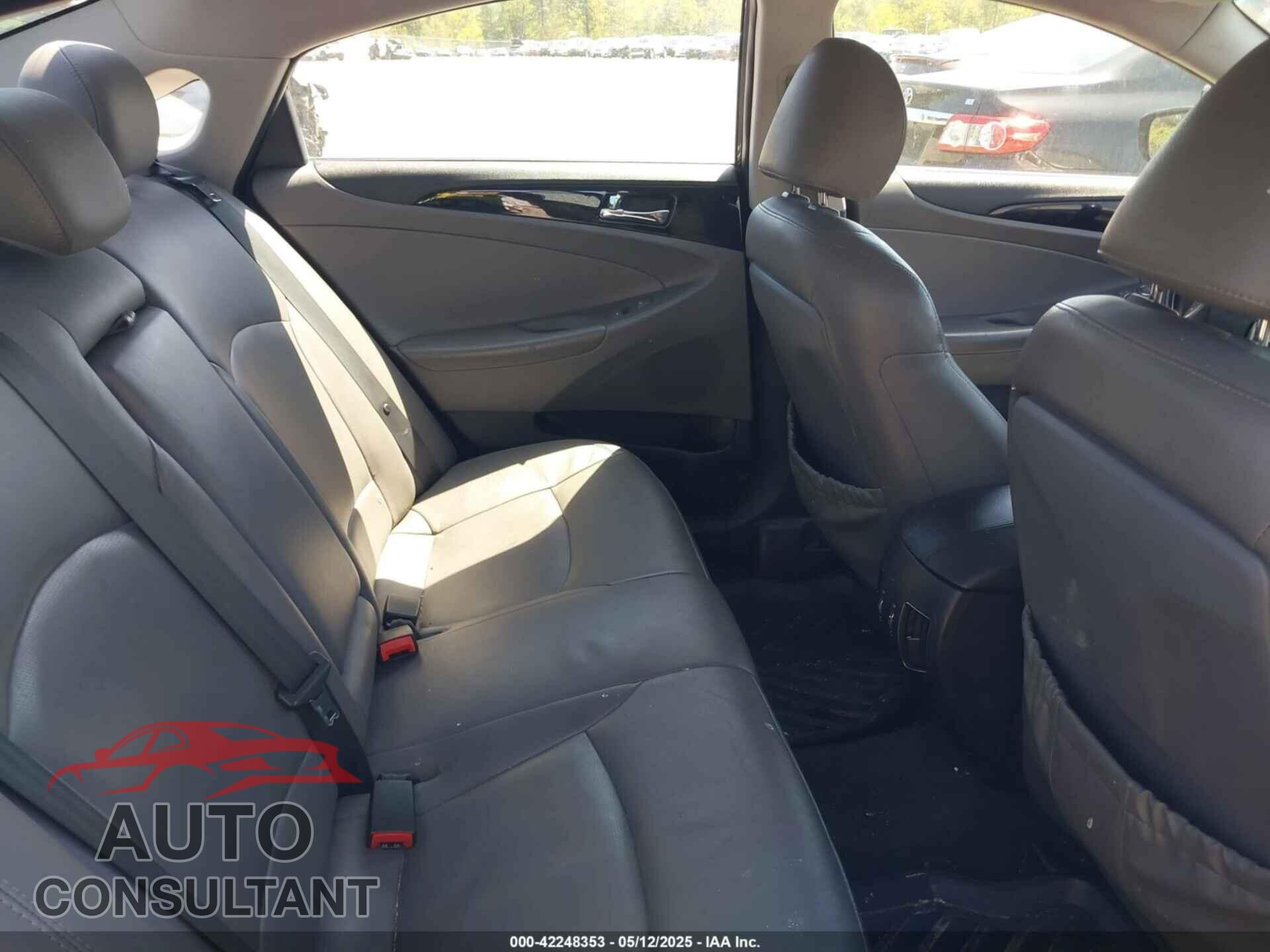 HYUNDAI SONATA 2011 - 5NPEC4AC7BH017249