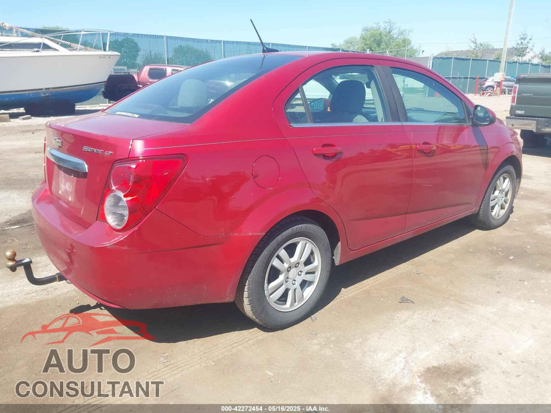 CHEVROLET SONIC 2014 - 1G1JC5SH4E4142811