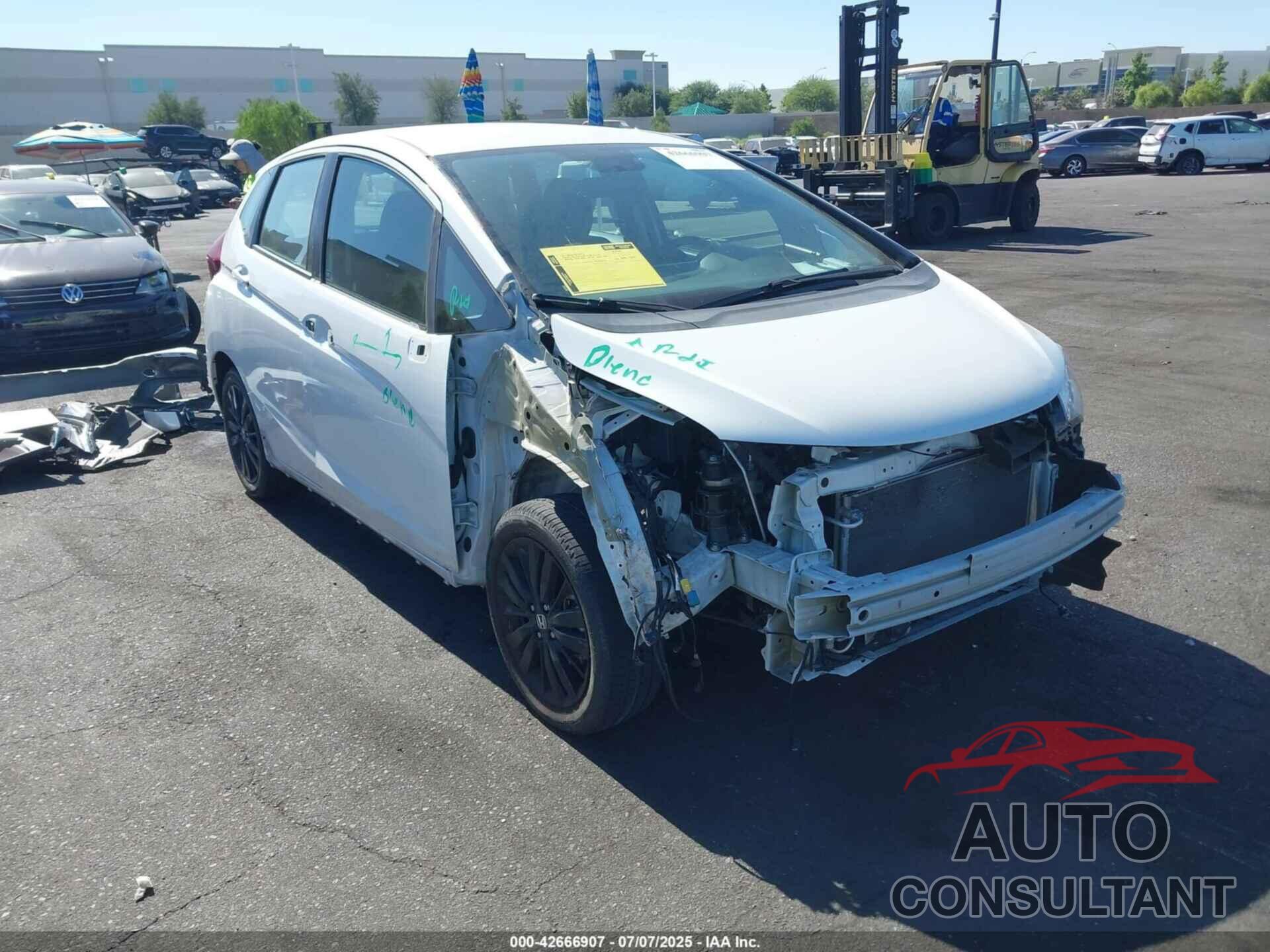 HONDA FIT 2018 - 3HGGK5H69JM732660