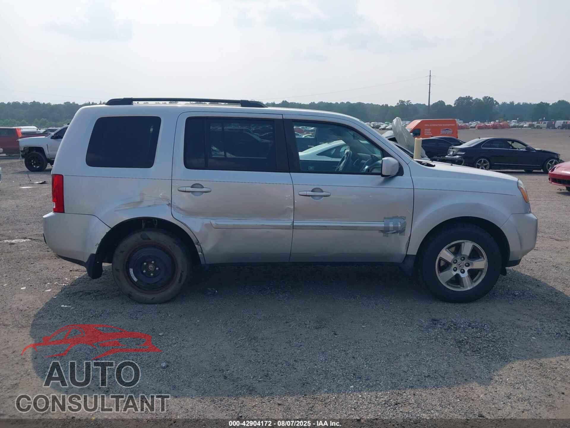 HONDA PILOT 2011 - 5FNYF4H77BB102426