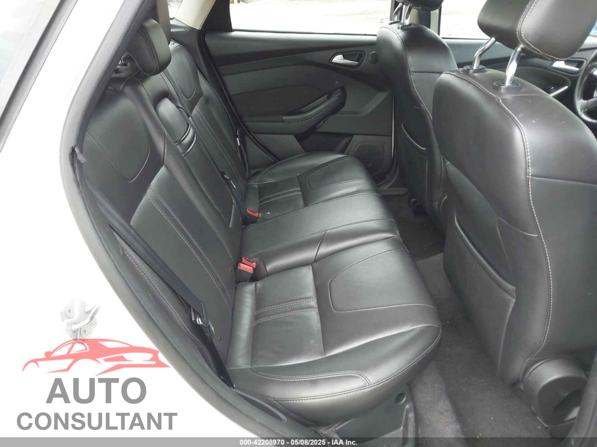 FORD FOCUS 2012 - 1FAHP3M27CL255331