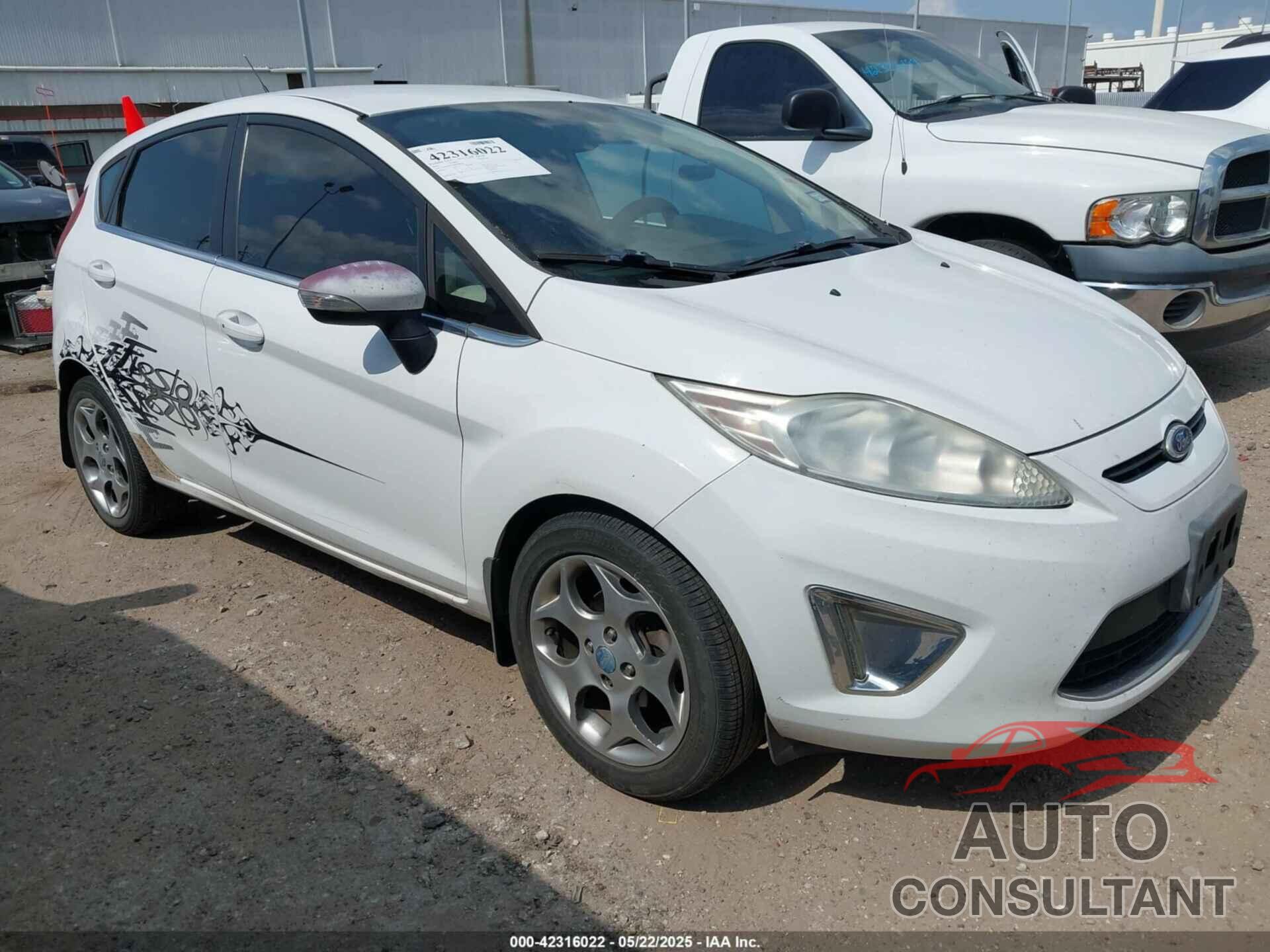 FORD FIESTA 2011 - 3FADP4FJXBM106806