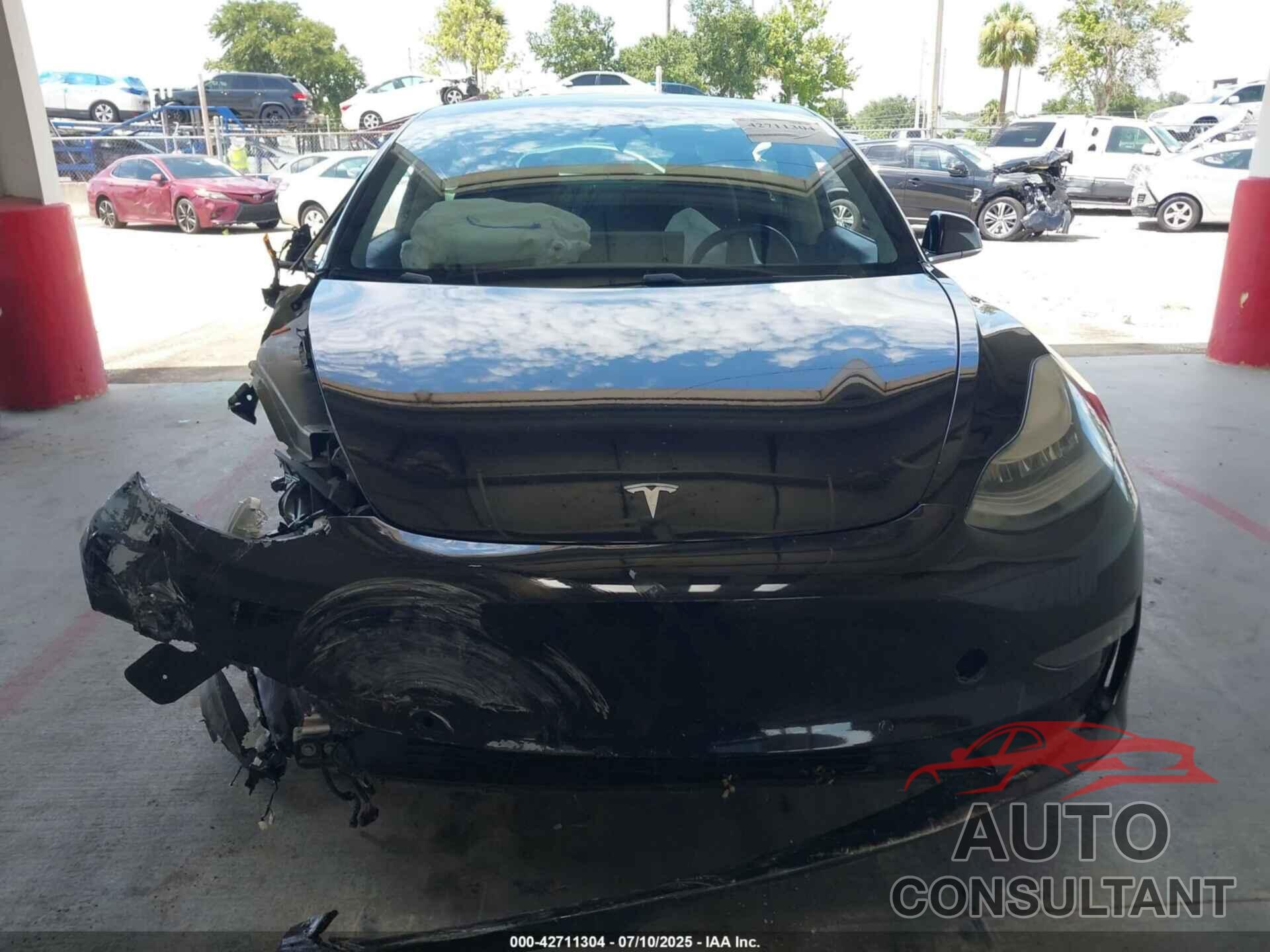 TESLA MODEL 3 2019 - 5YJ3E1EB3KF451765
