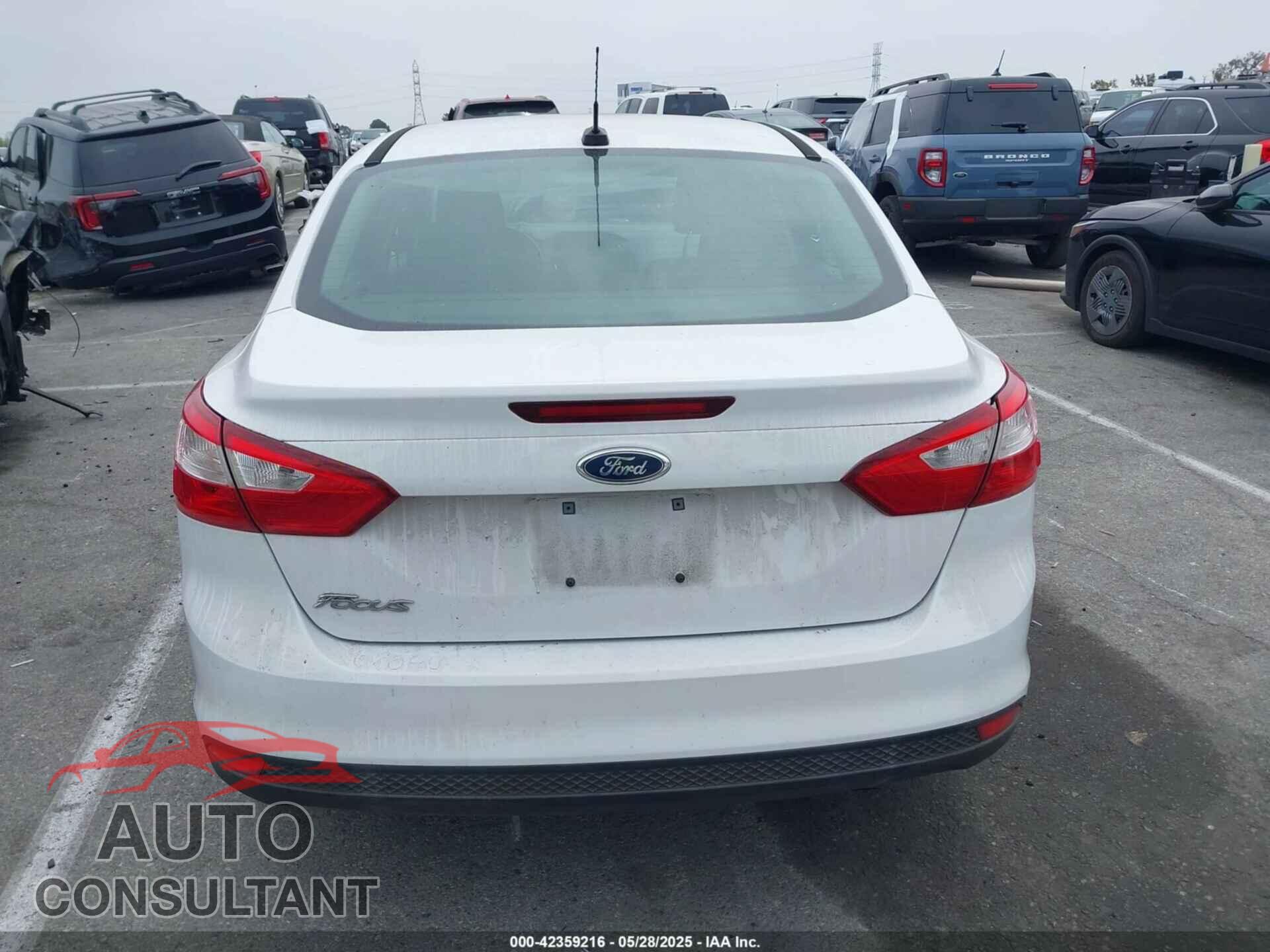 FORD FOCUS 2012 - 1FAHP3E23CL304815