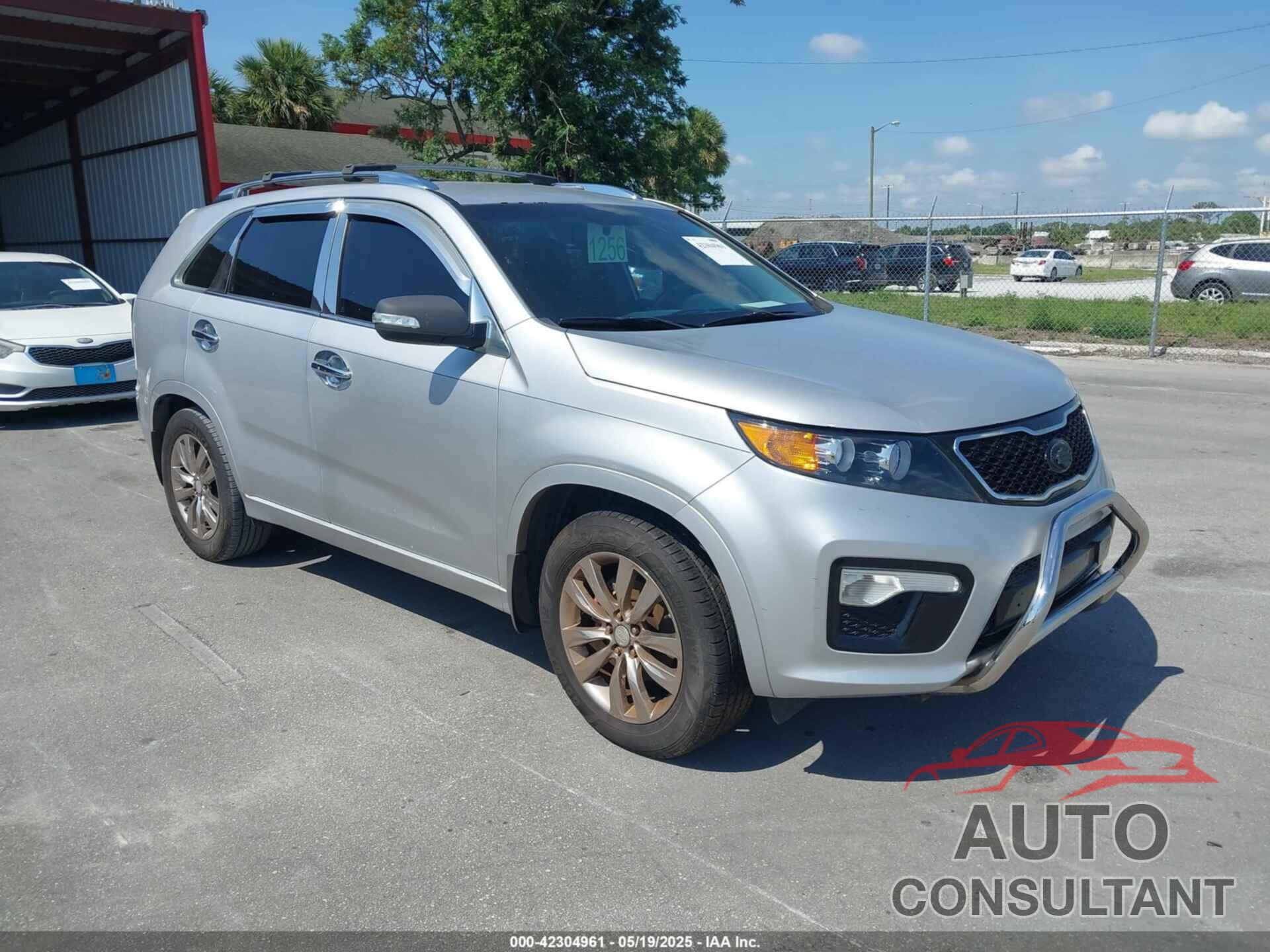 KIA SORENTO 2011 - 5XYKW4A24BG089079