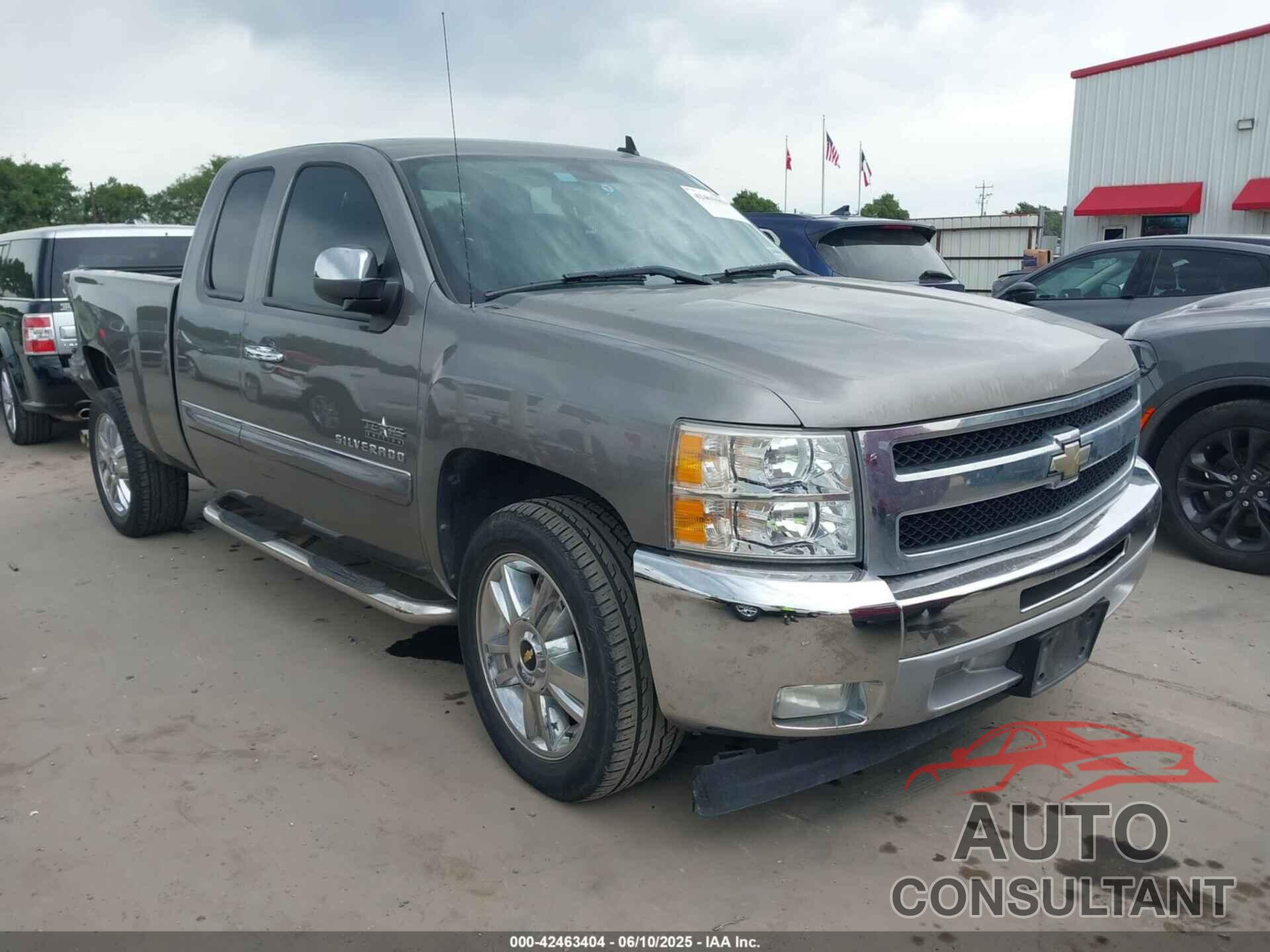 CHEVROLET SILVERADO 1500 2013 - 1GCRCSE00DZ281804