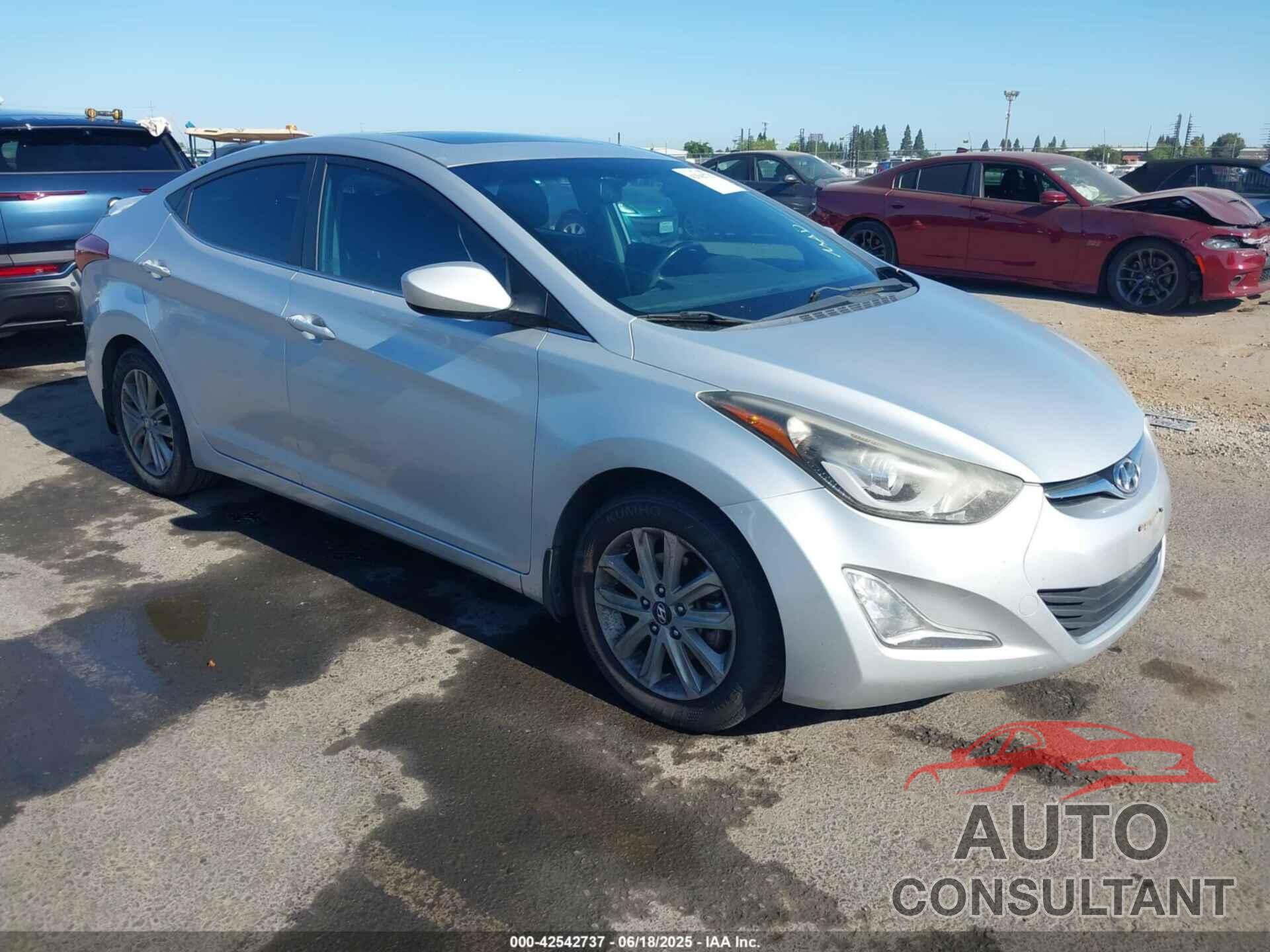 HYUNDAI ELANTRA 2015 - KMHDH4AE9FU230905