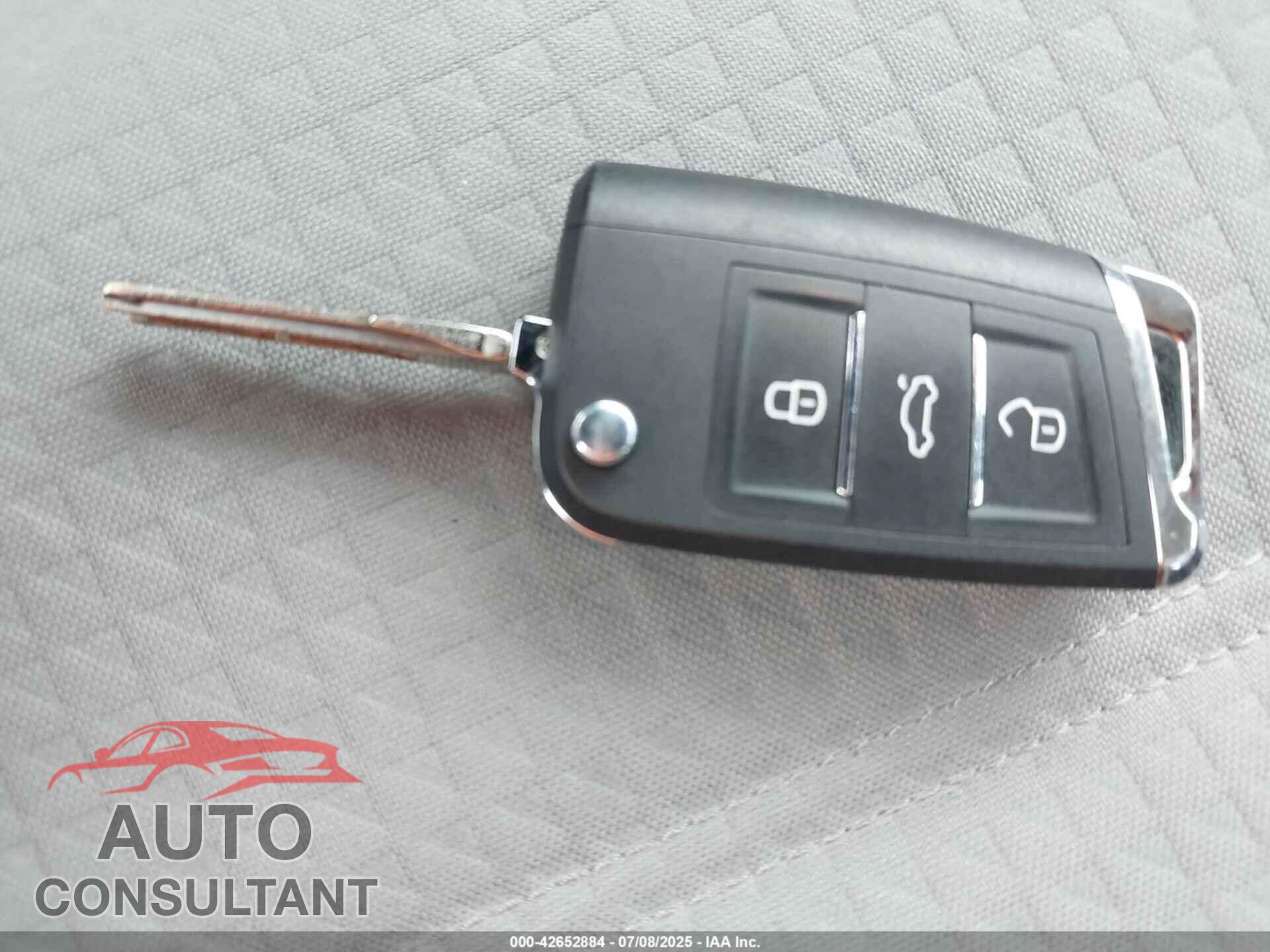VOLKSWAGEN JETTA 2017 - 3VW2B7AJ0HM284822