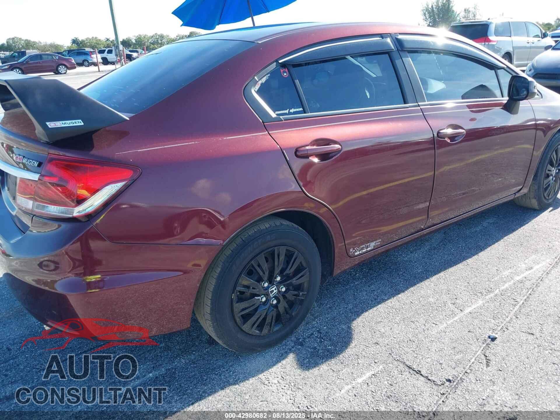 HONDA CIVIC 2013 - 19XFB2F59DE006332