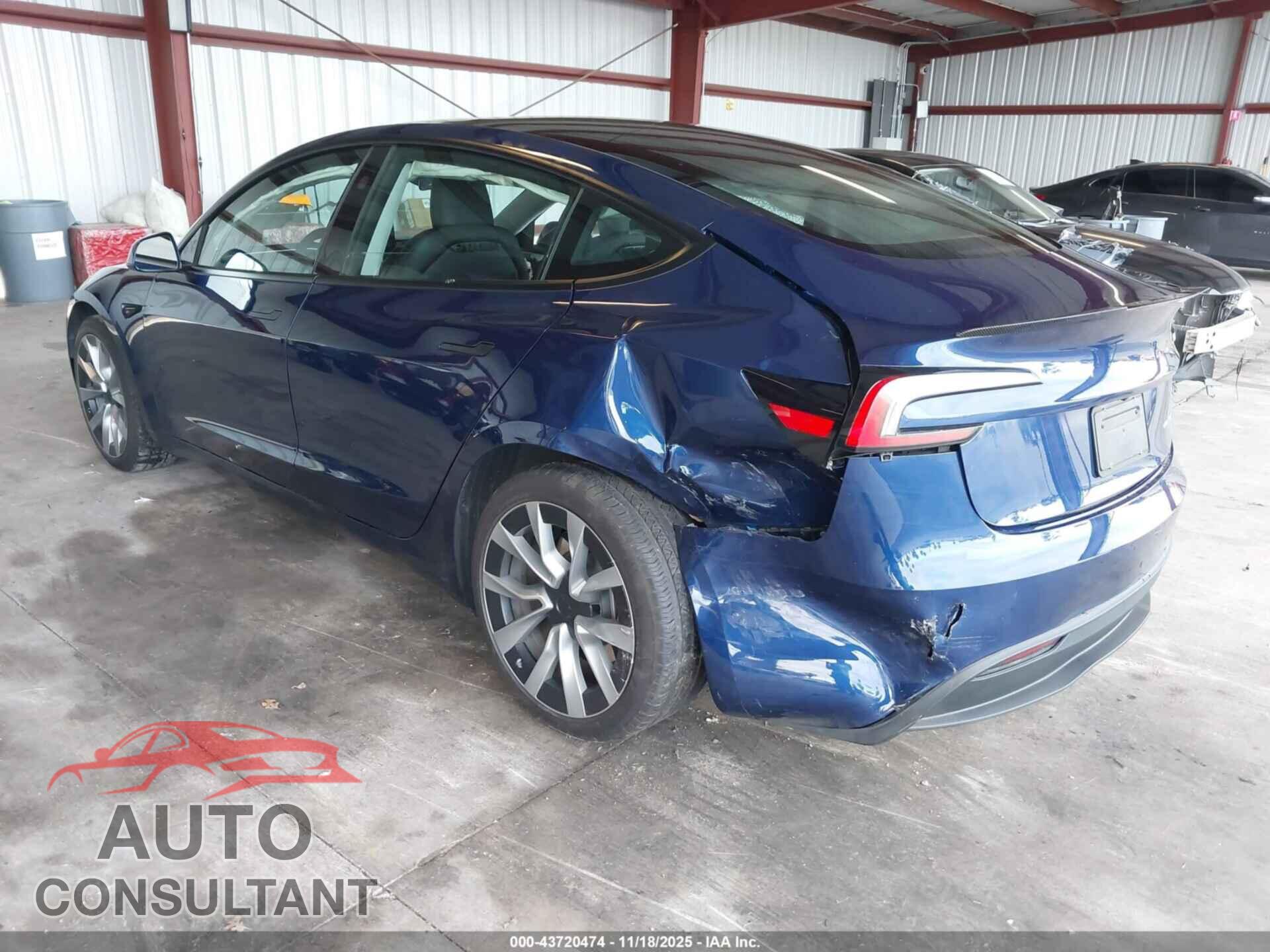 TESLA MODEL 3 2024 - 5YJ3E1EB4RF747954