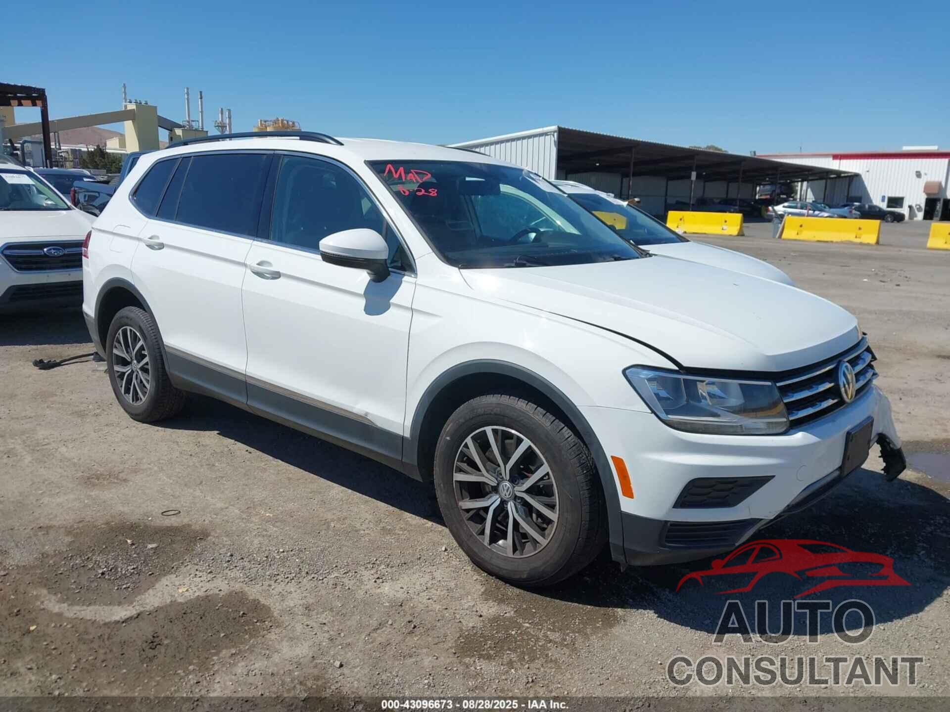 VOLKSWAGEN TIGUAN 2018 - 3VV2B7AX4JM217784