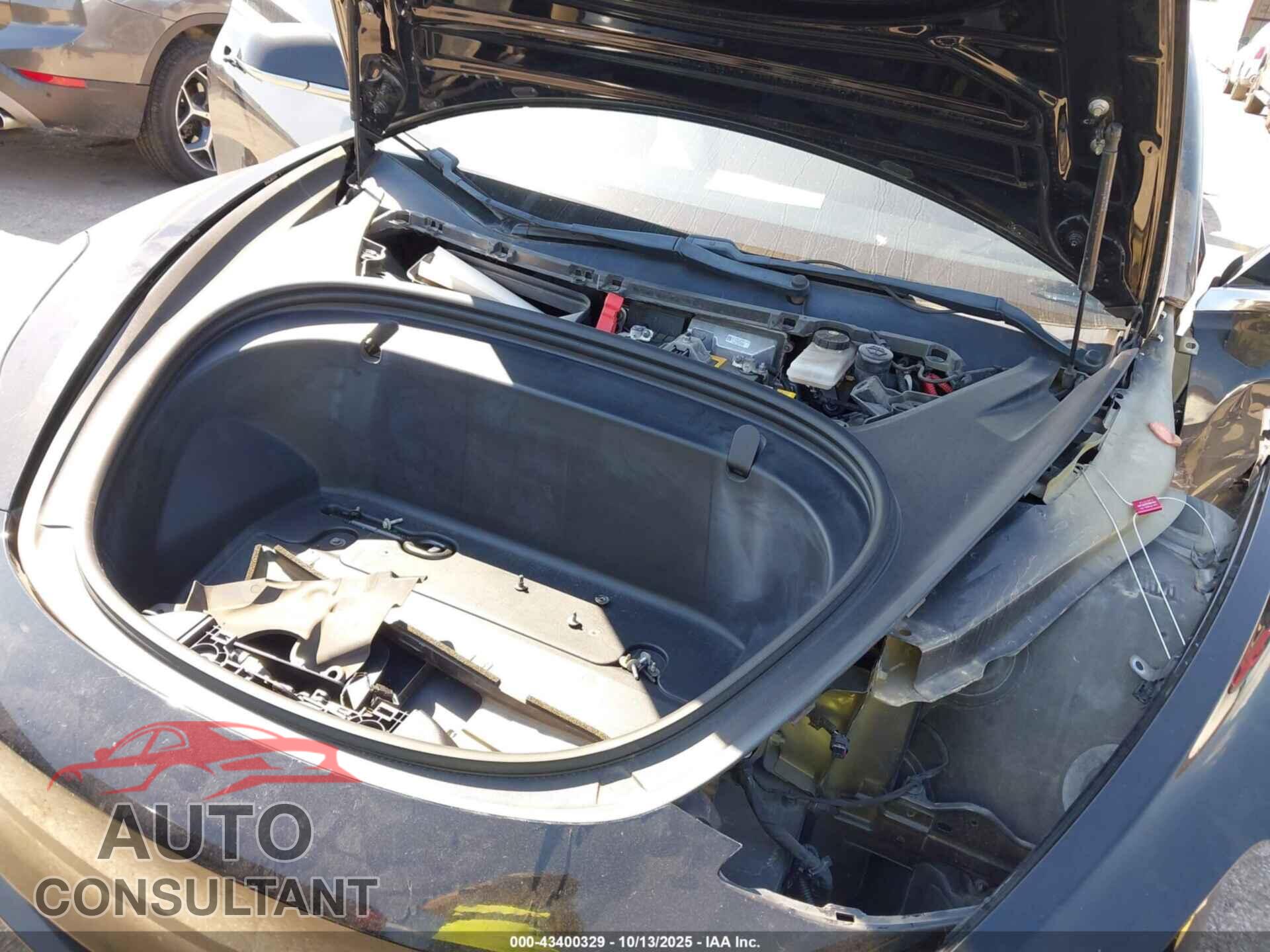 TESLA MODEL 3 2019 - 5YJ3E1EA2KF395261
