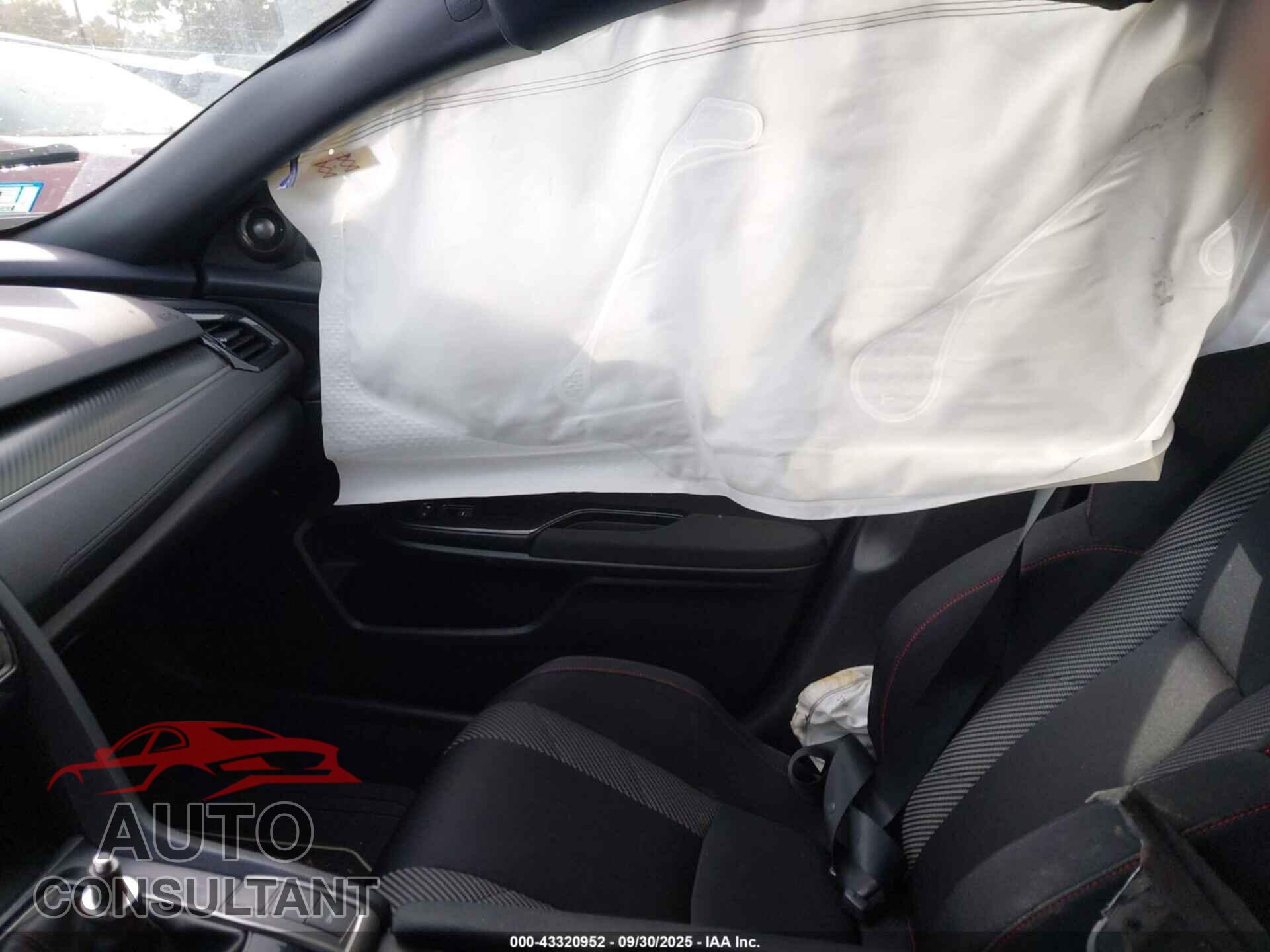 HONDA CIVIC 2017 - 2HGFC1E56HH703171