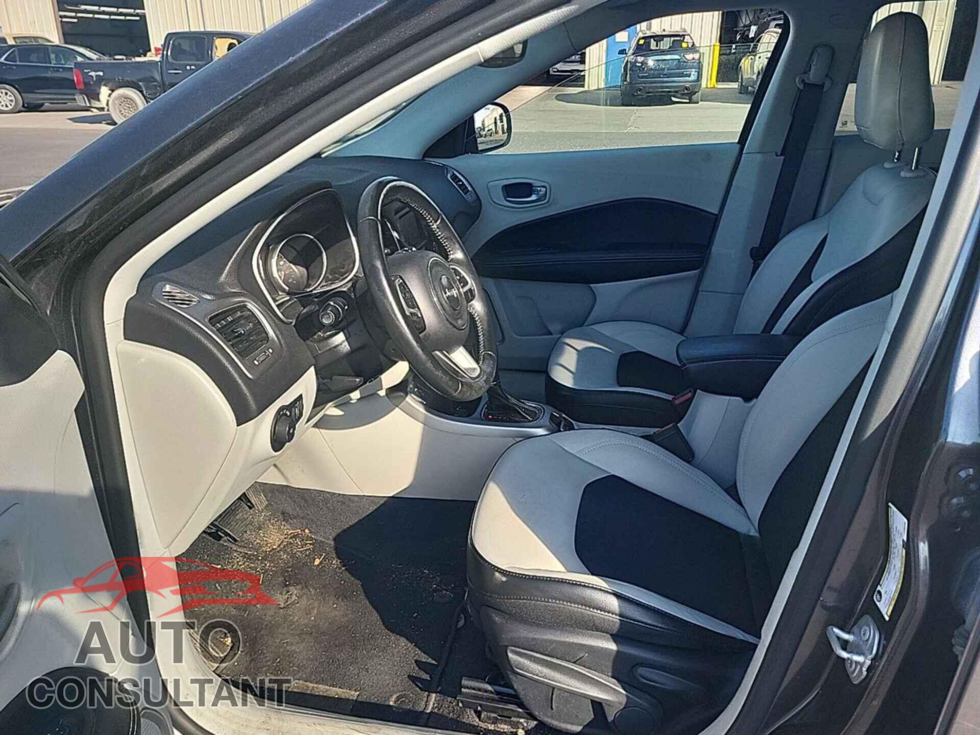 JEEP COMPASS 2018 - 3C4NJCBB9JT263188