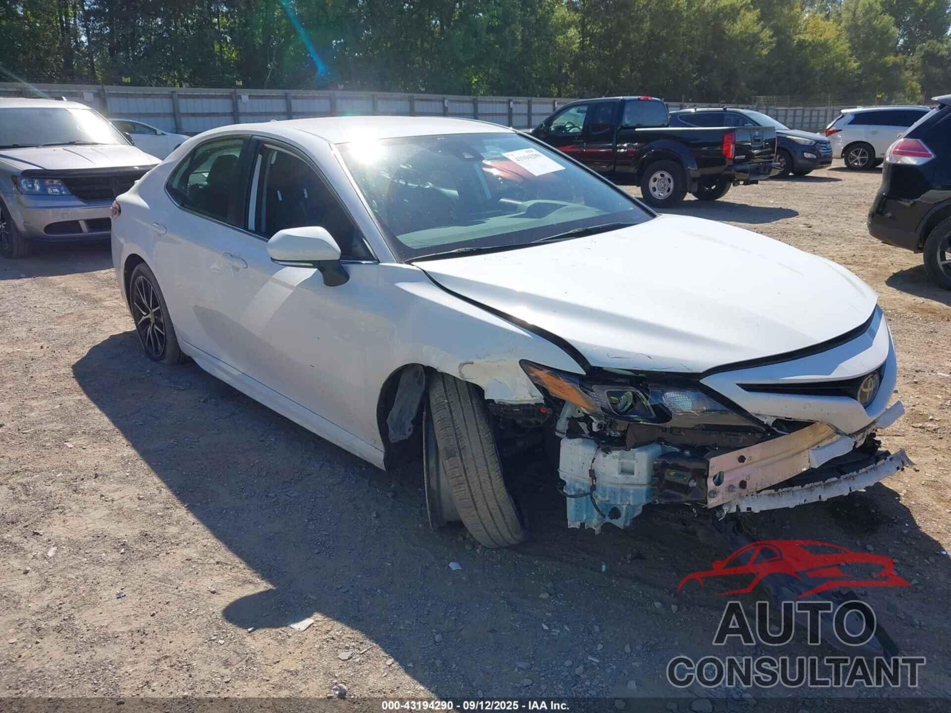 TOYOTA CAMRY 2023 - 4T1G11BK6PU100117