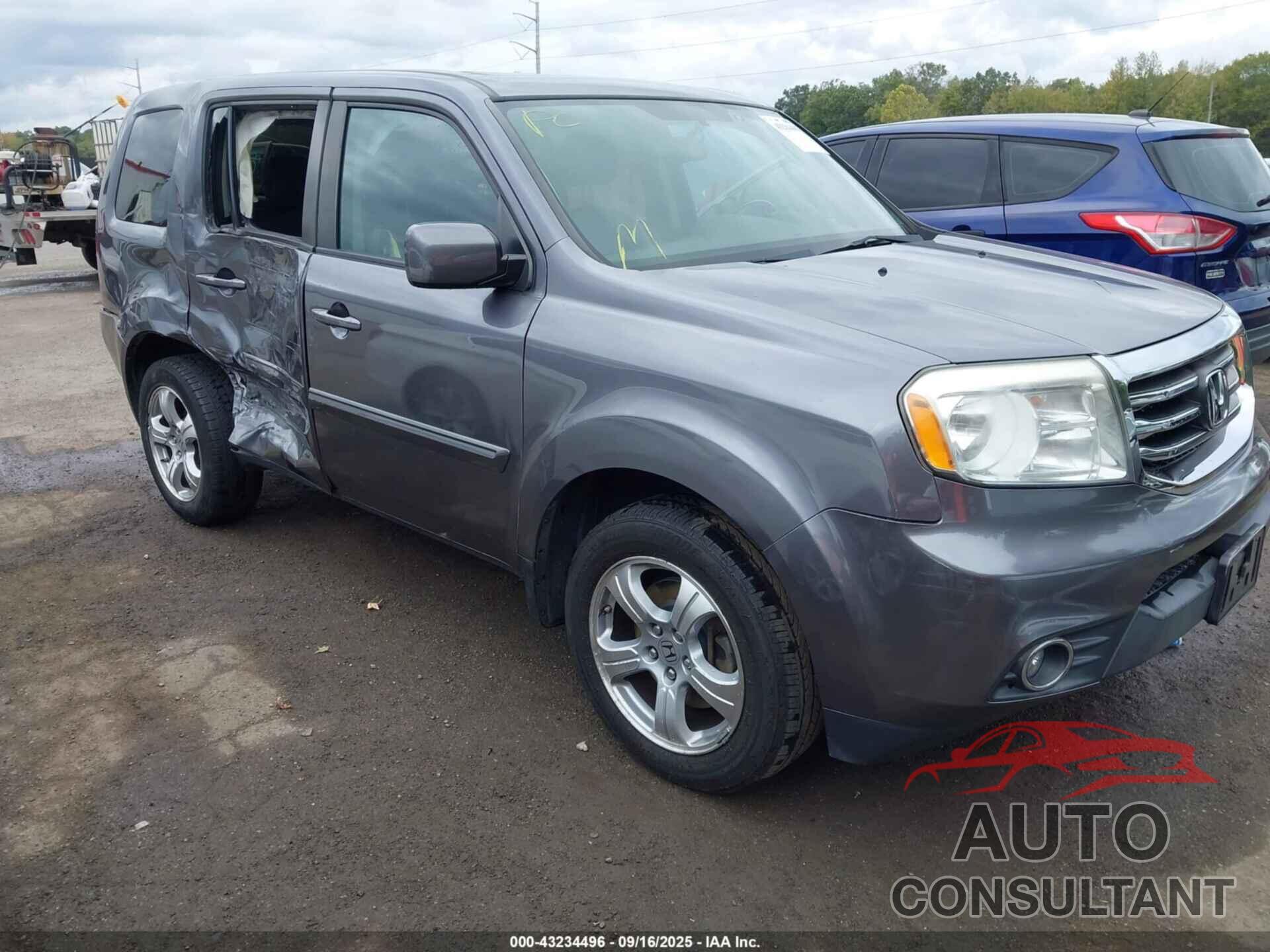 HONDA PILOT 2015 - 5FNYF4H51FB034144
