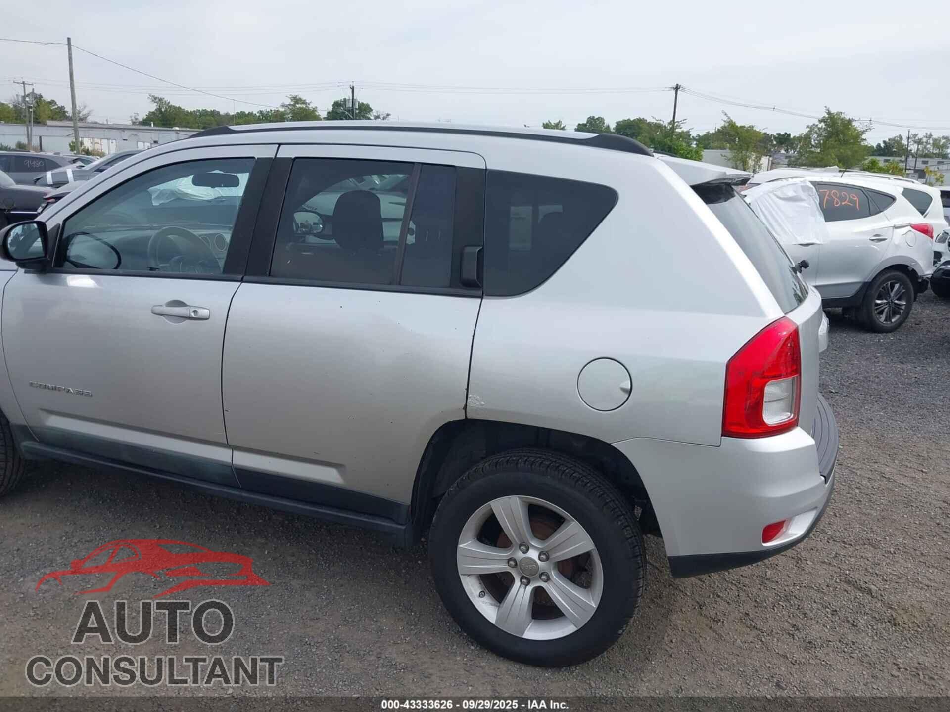 JEEP COMPASS 2012 - 1C4NJCBAXCD518642