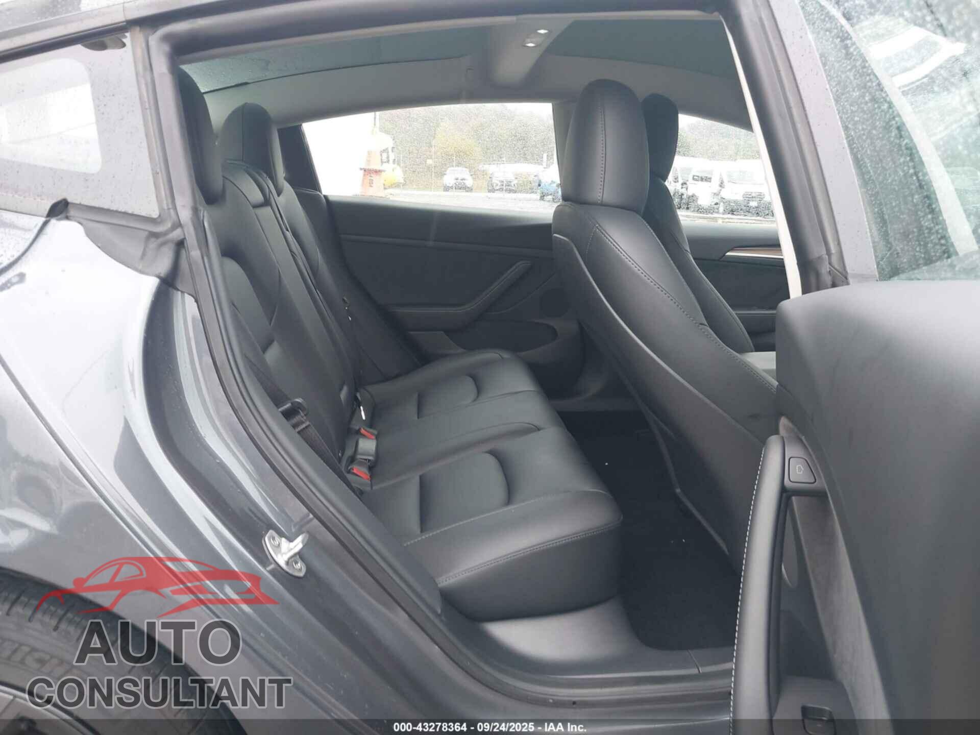 TESLA MODEL 3 2023 - 5YJ3E1EA7PF674308