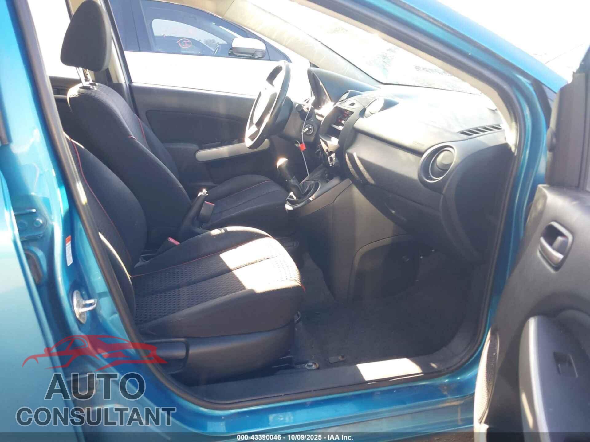 MAZDA MAZDA2 2011 - JM1DE1HY7B0110176
