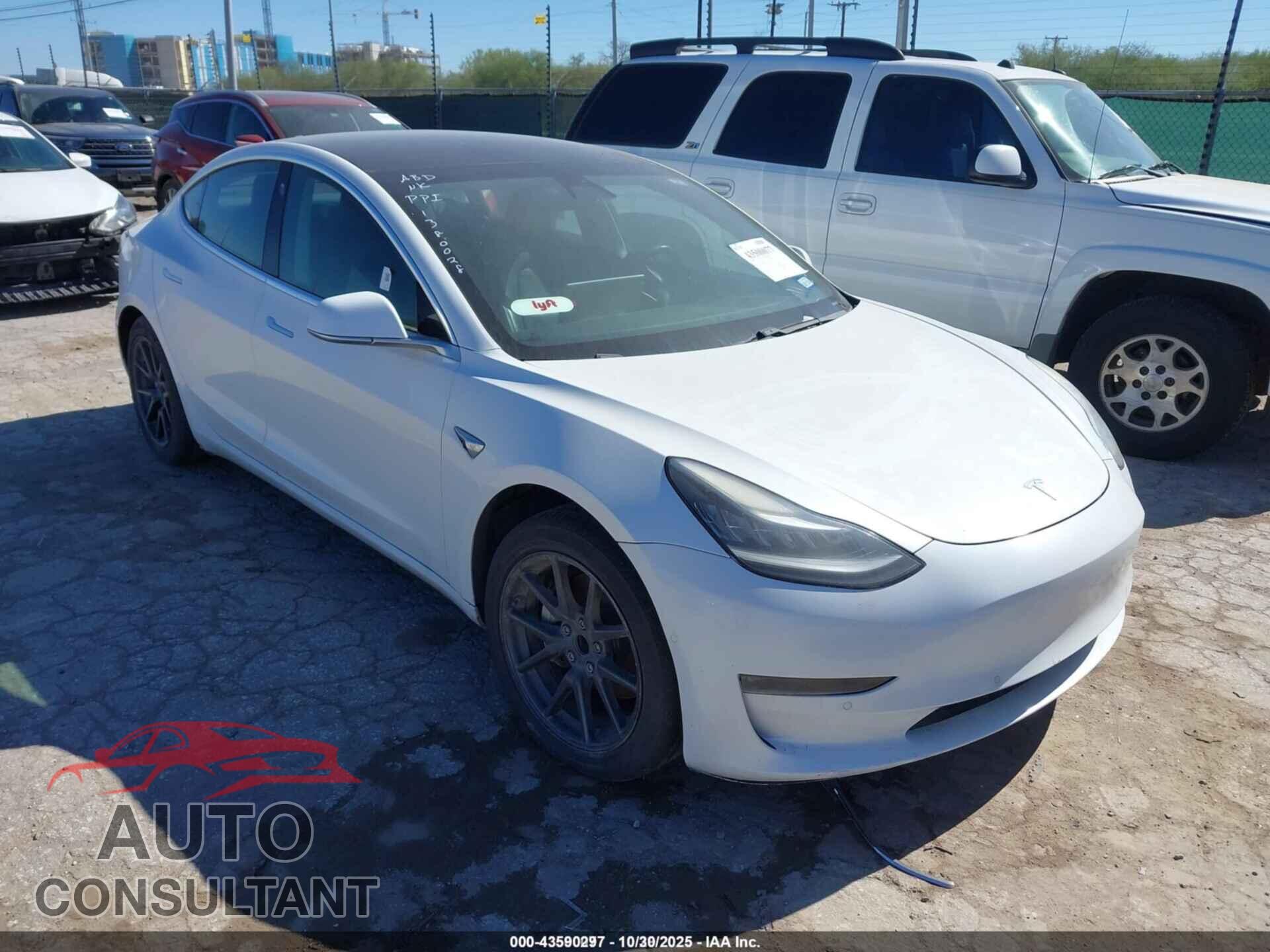 TESLA MODEL 3 2018 - 5YJ3E1EA7JF007536