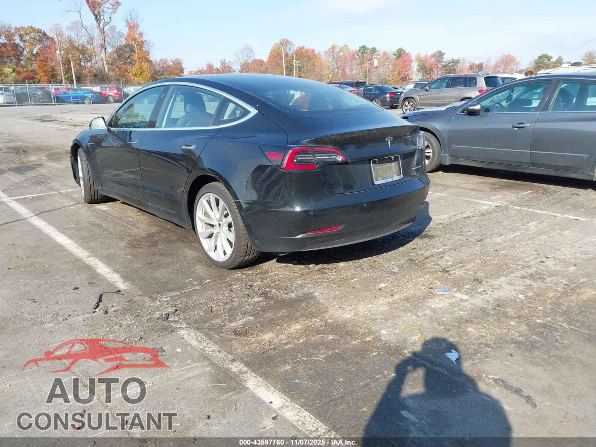 TESLA MODEL 3 2018 - 5YJ3E1EB6JF120919