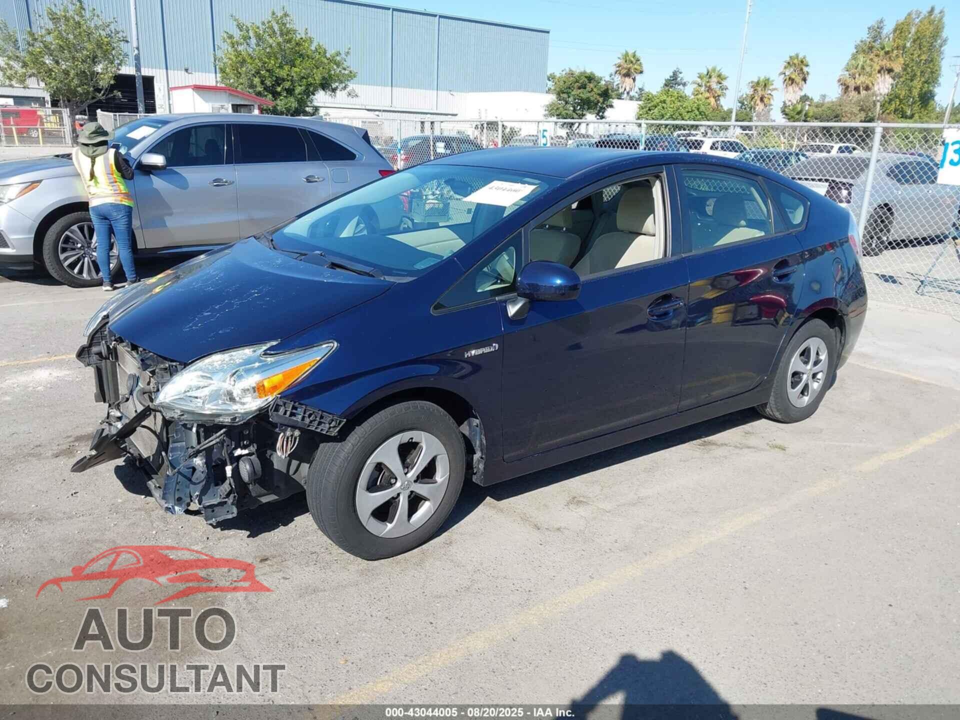 TOYOTA PRIUS 2012 - JTDKN3DU2C1588846