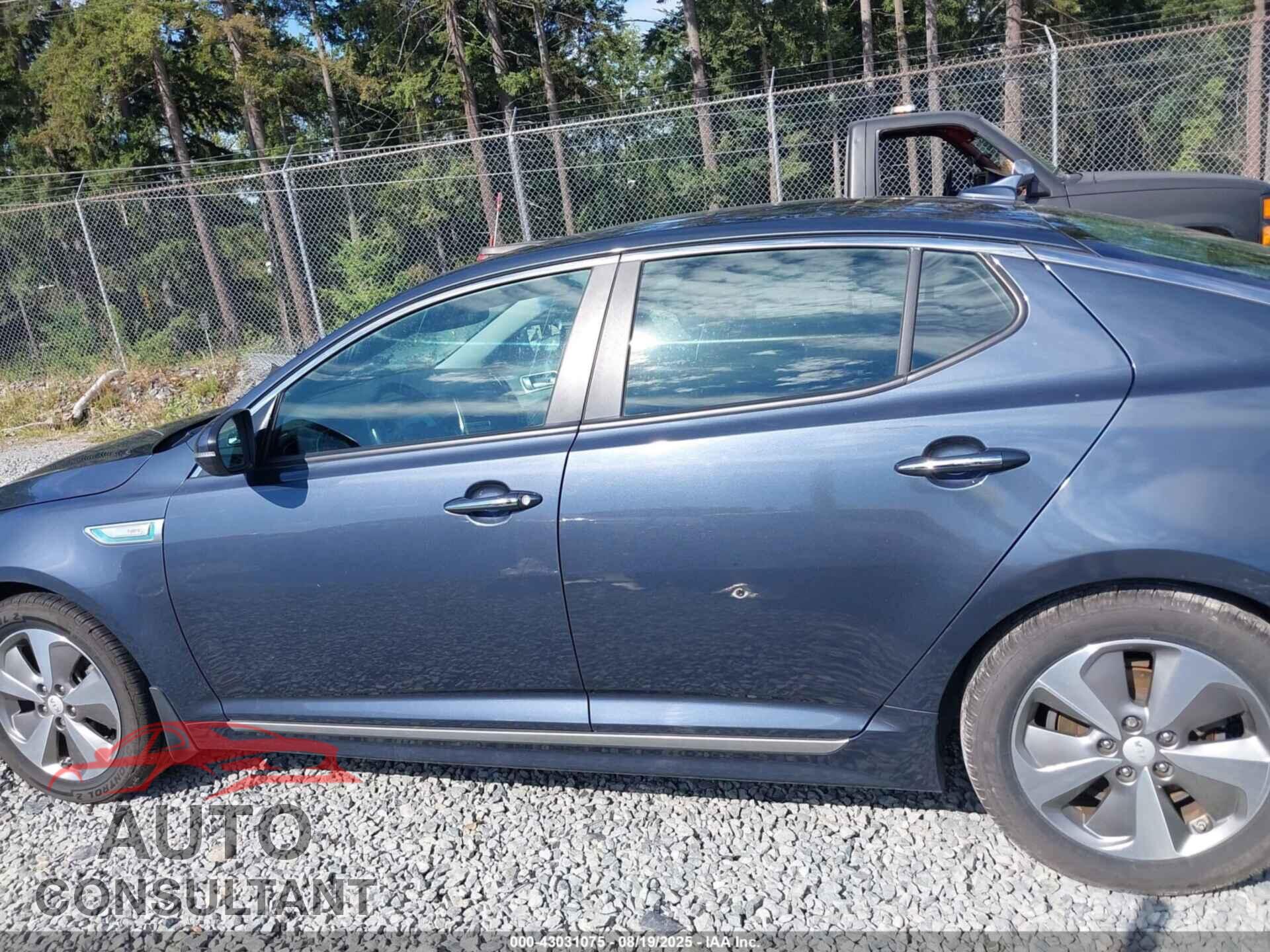 KIA OPTIMA HYBRID 2014 - KNAGN4AD4E5067541