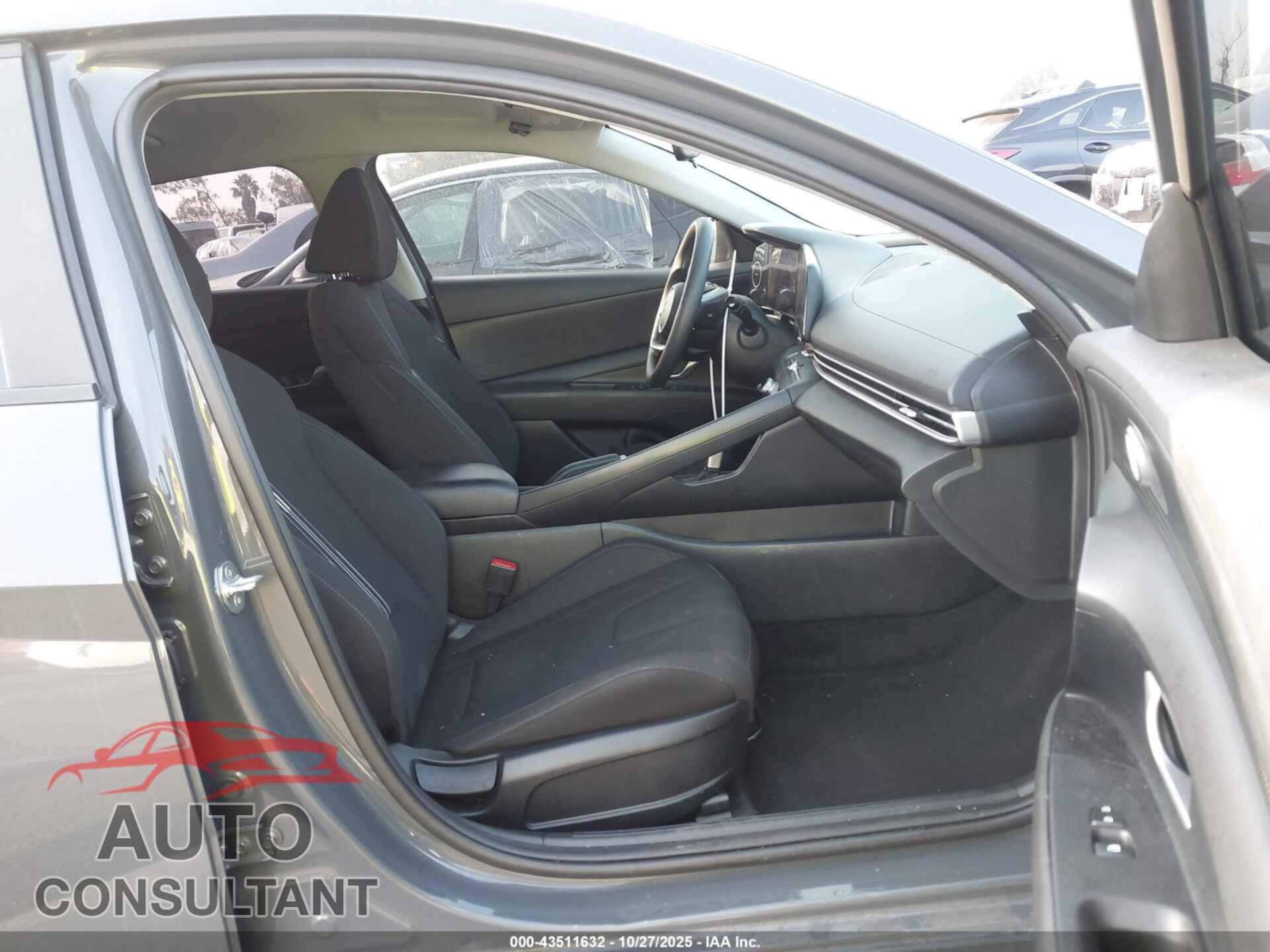 HYUNDAI ELANTRA 2024 - KMHLM4DG6RU808564