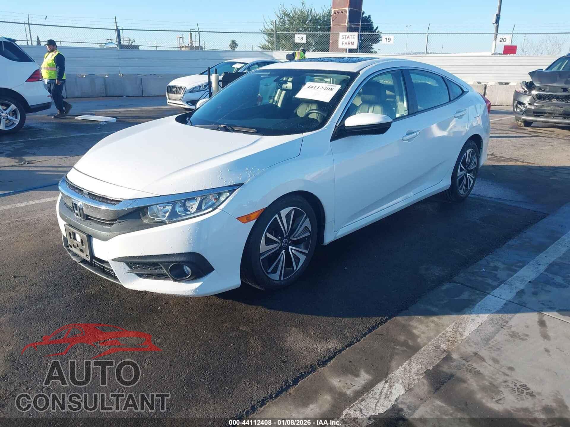 HONDA CIVIC 2018 - JHMFC1F79JX036269