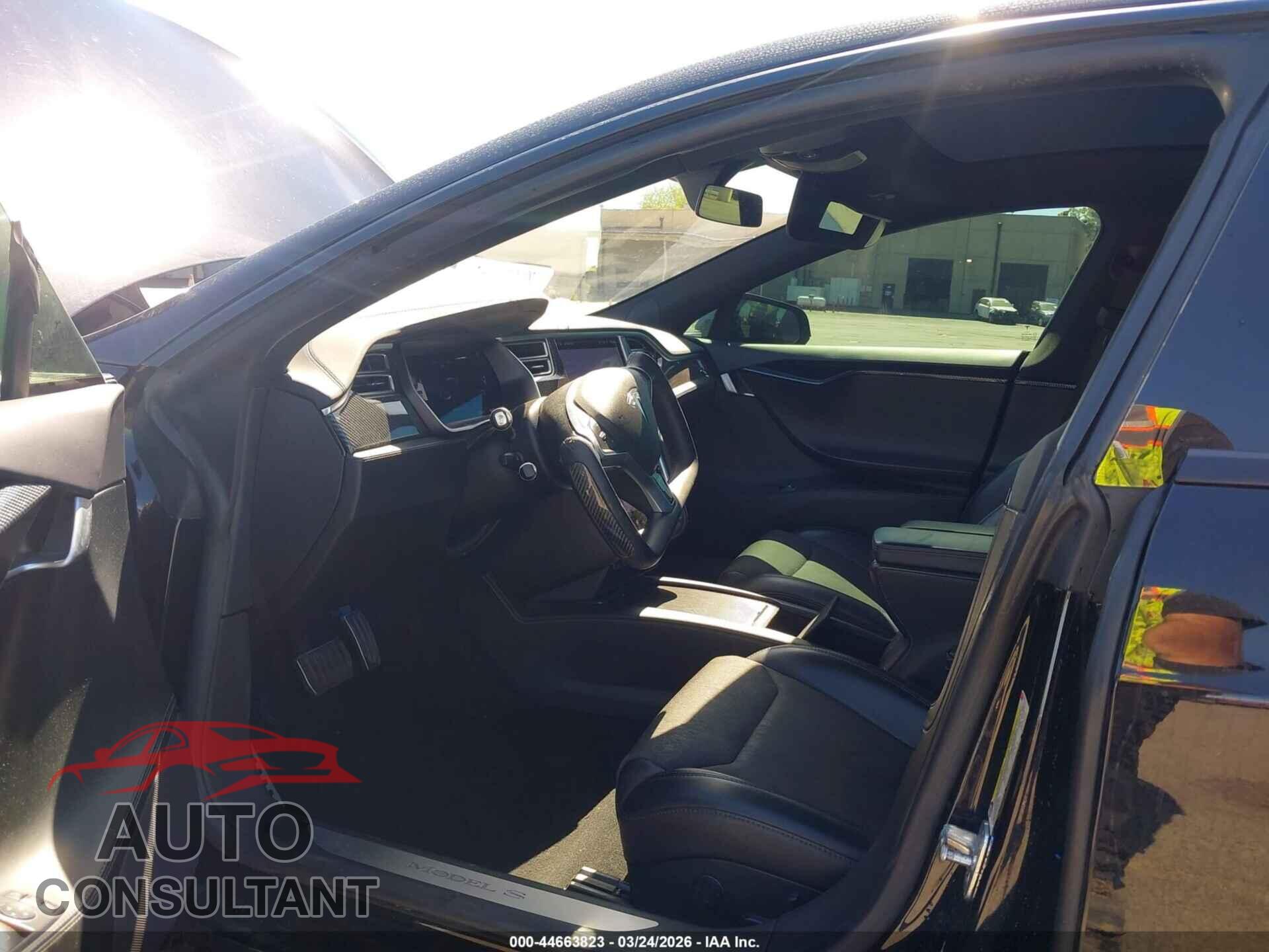 TESLA MODEL S 2017 - 5YJSA1E18HF202773