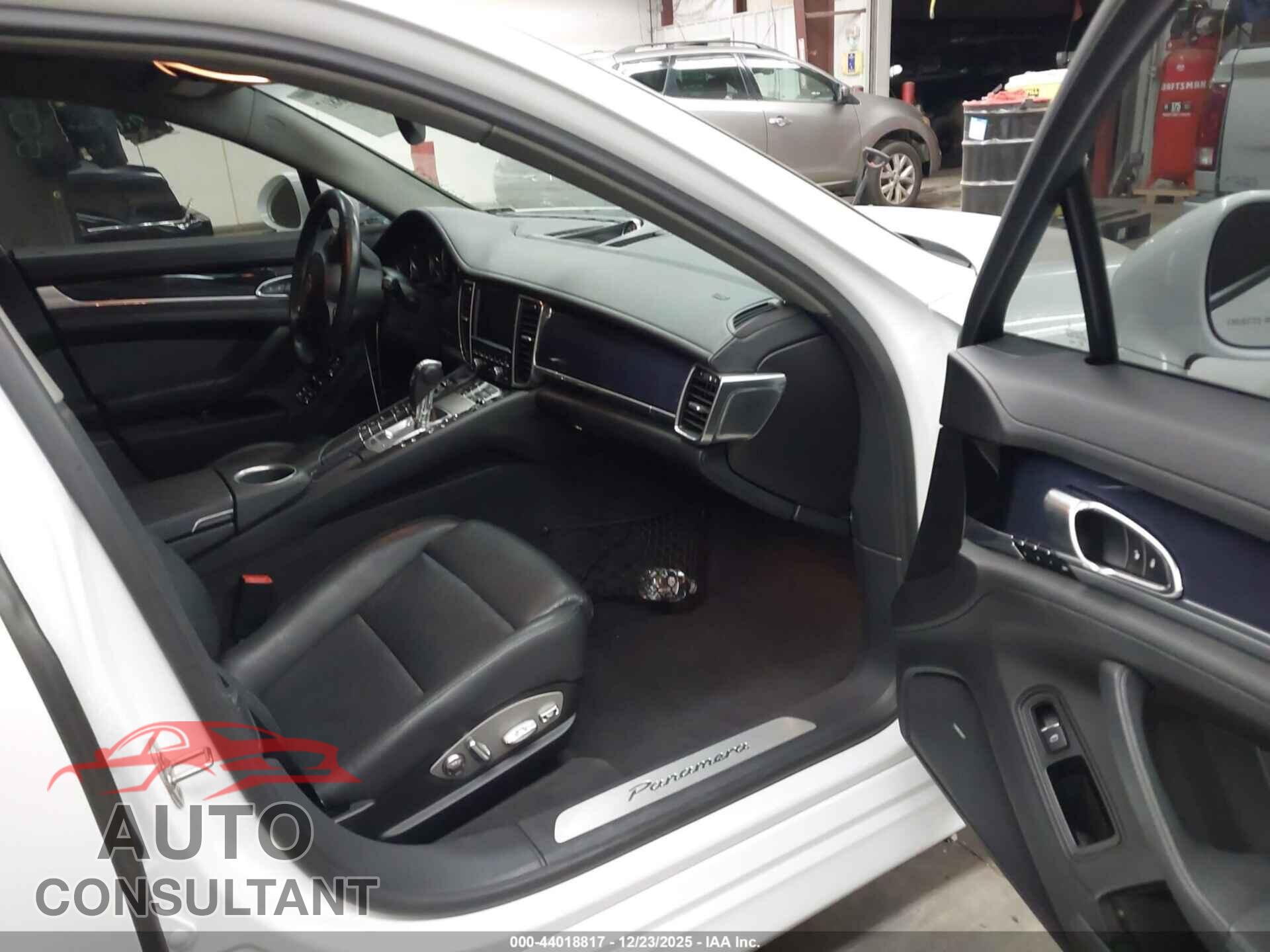 PORSCHE PANAMERA 2013 - WP0AA2A72DL010896