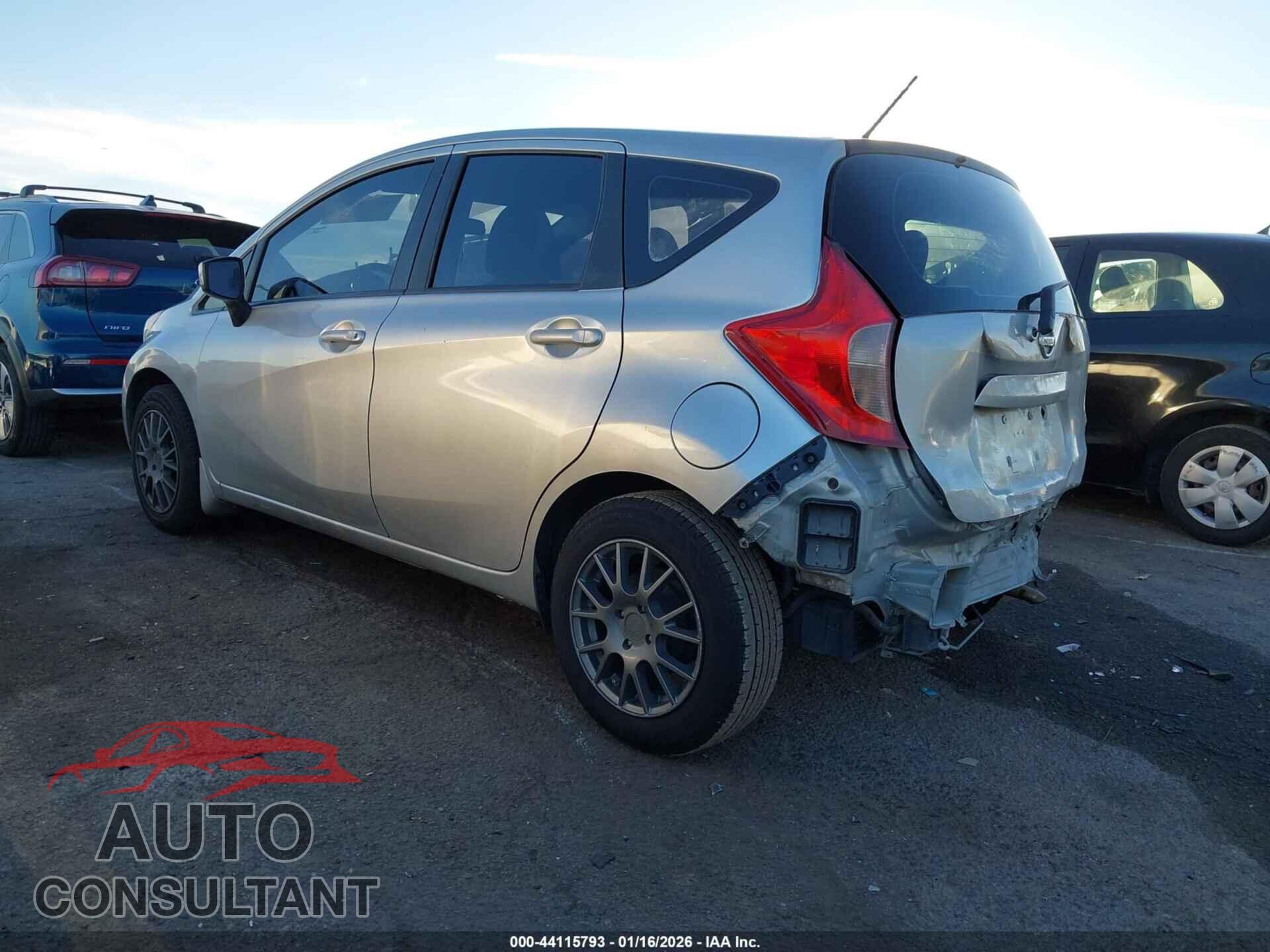 NISSAN VERSA NOTE 2015 - 3N1CE2CP2FL389239