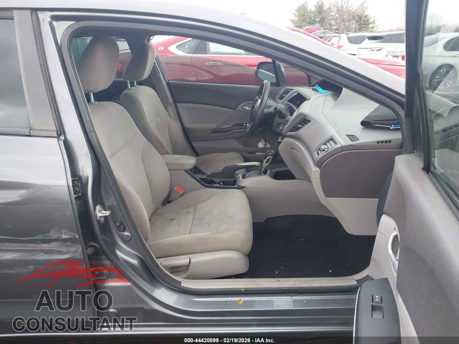 HONDA CIVIC 2012 - 2HGFB2F52CH317623